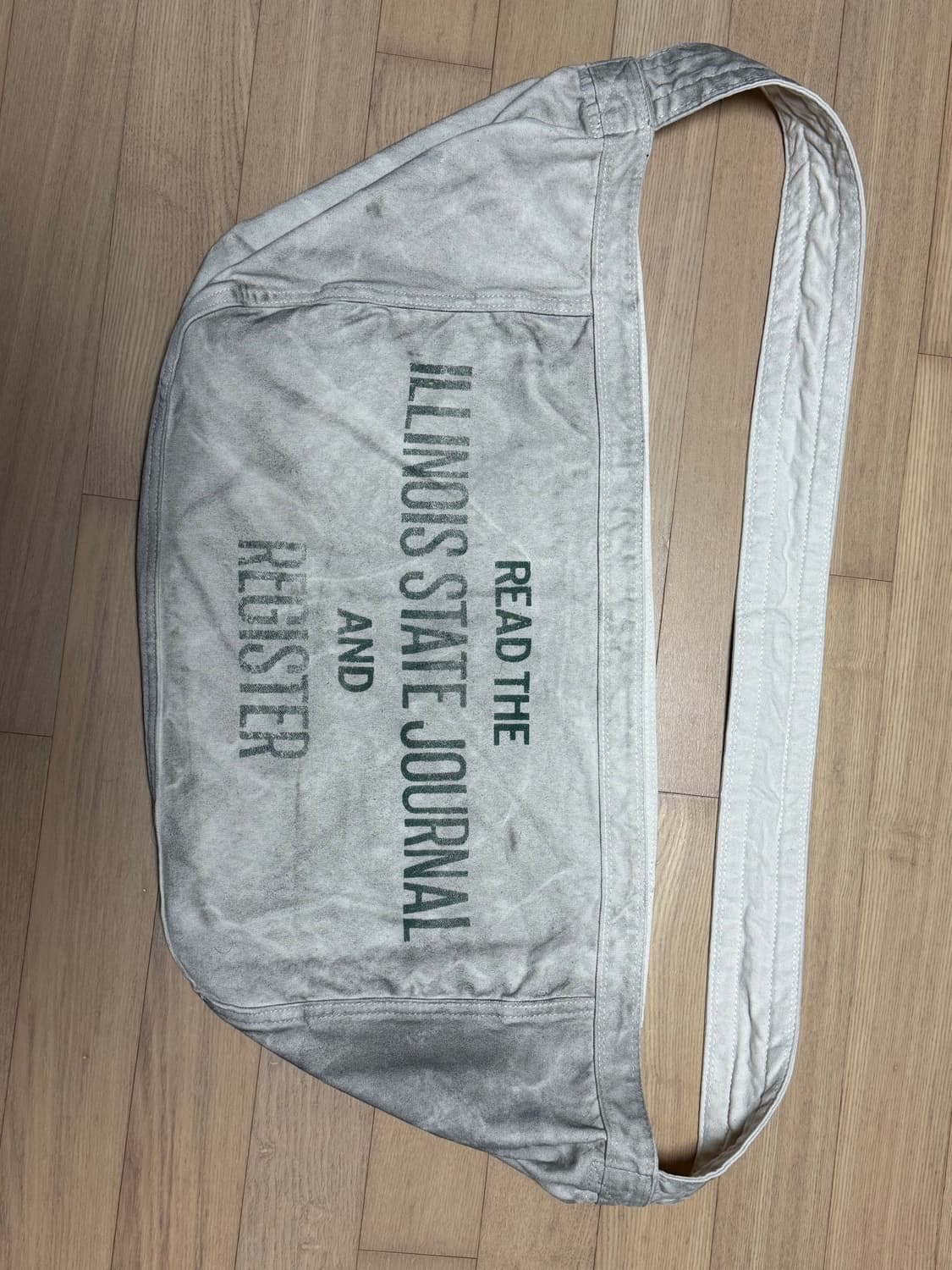 올리언스스토어 뉴스페이퍼백 상품이미지3