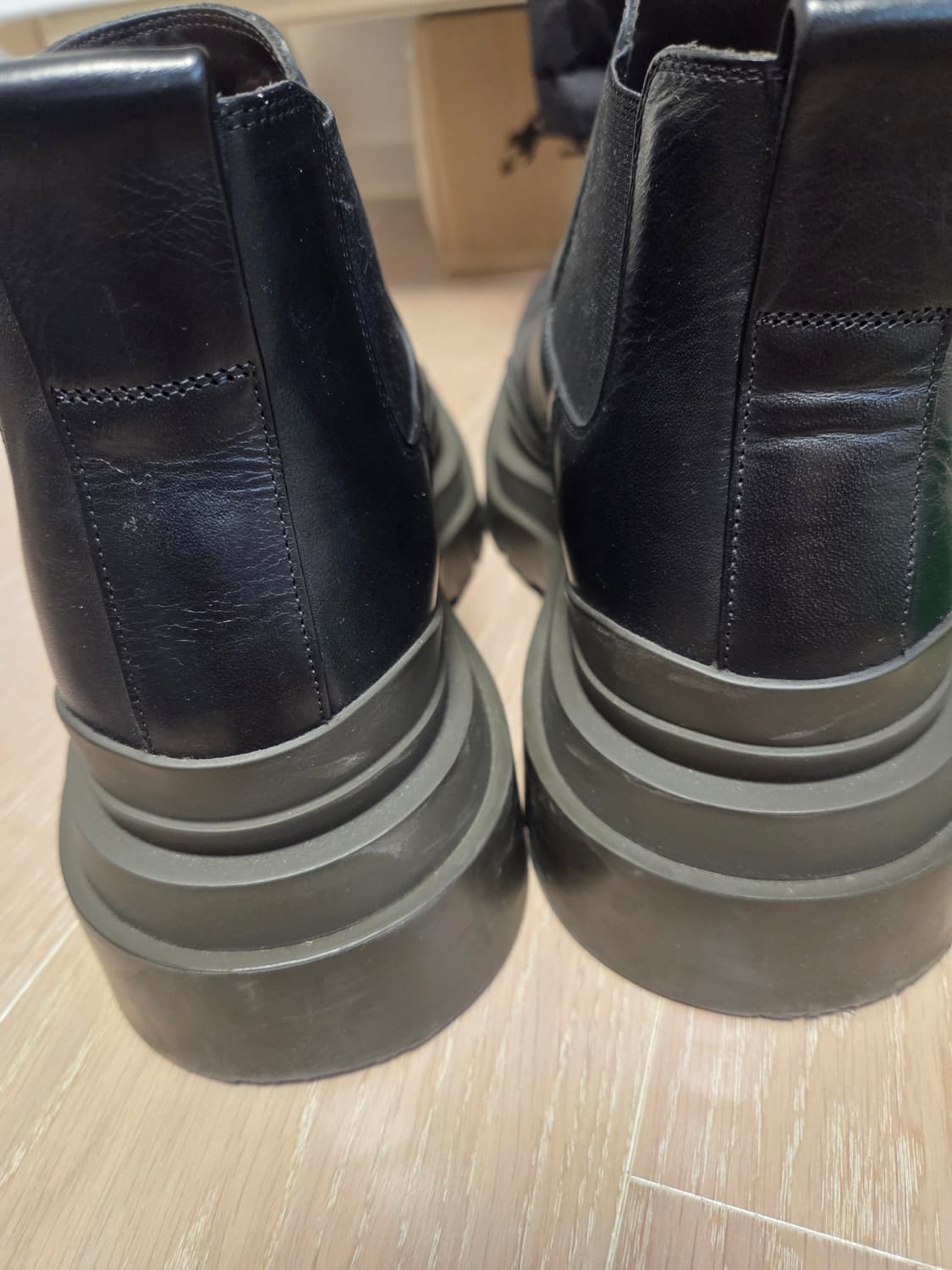 (42) 보테가베네타 타이어 부츠 캠핑 상품이미지4