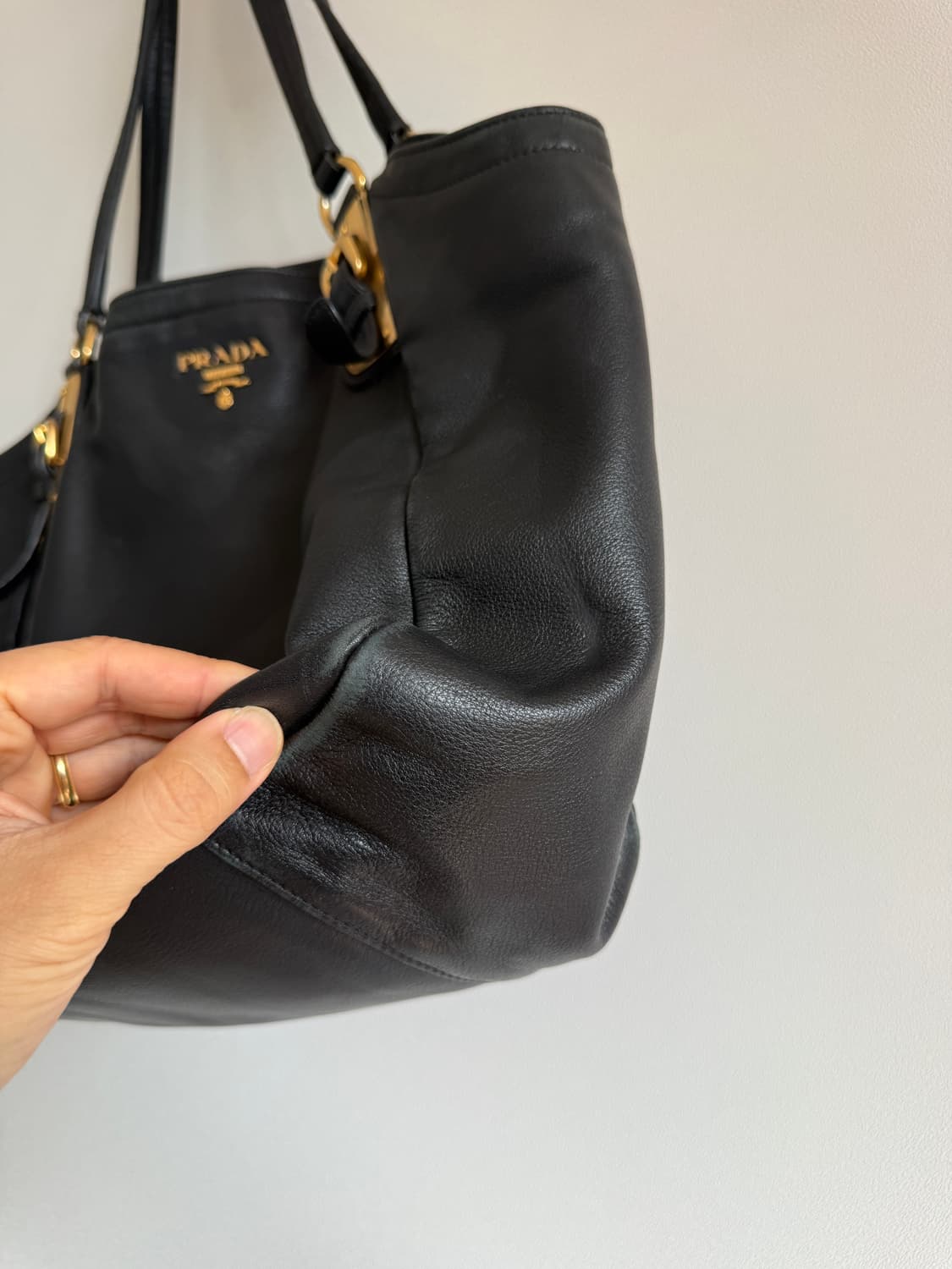 프라다(PRADA) 레더 숄더백 상품이미지4