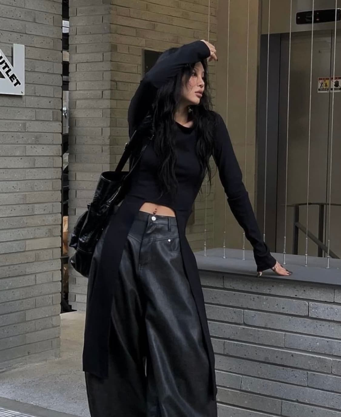 트리밍버드 Backless strap long sleeve 상품이미지1