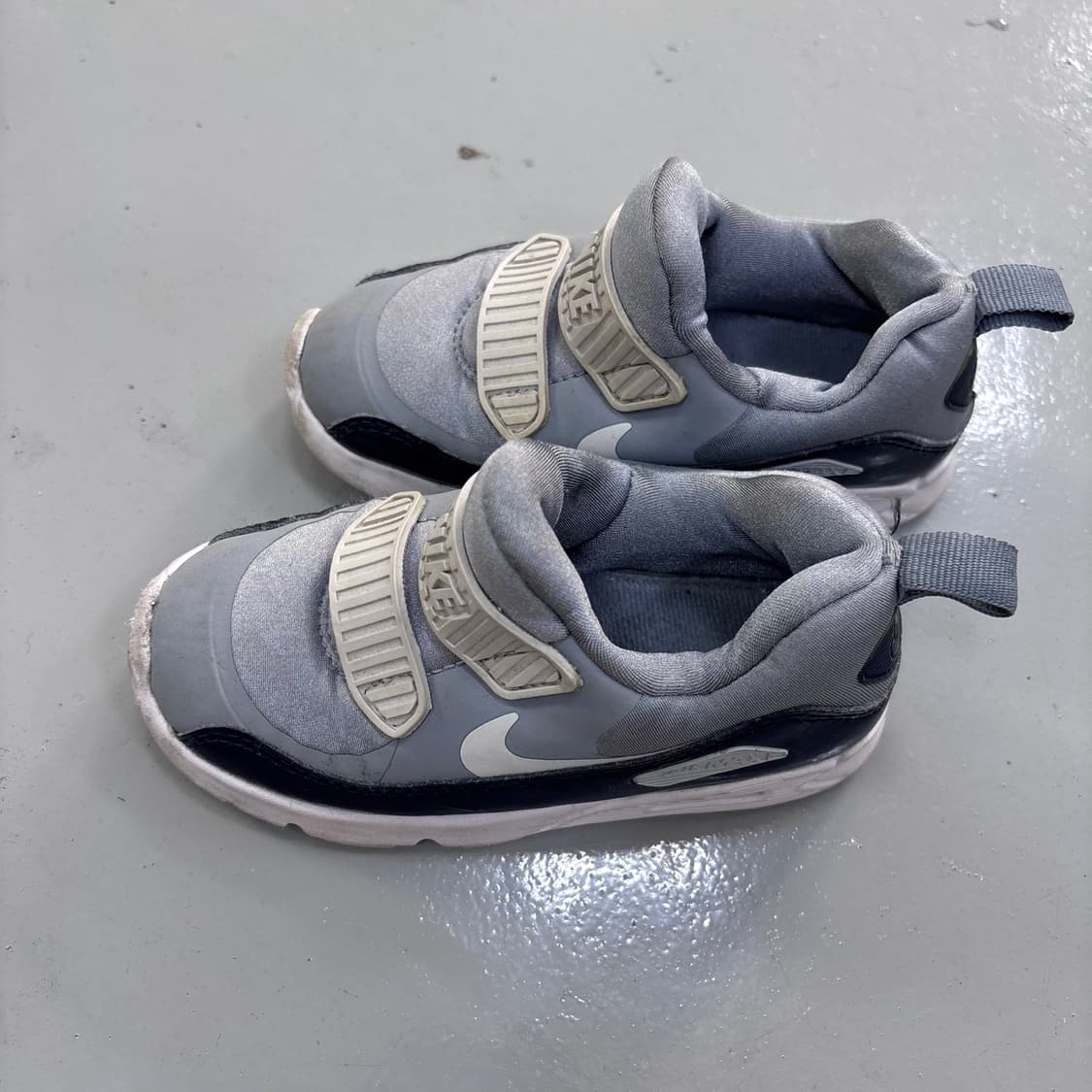 실측확인 나이키 키즈 에어맥스 0408E2 상품이미지4