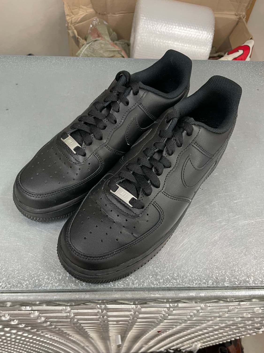 나이키 에어포스 1 트리플 블랙 255 (gr-4099) 상품이미지2