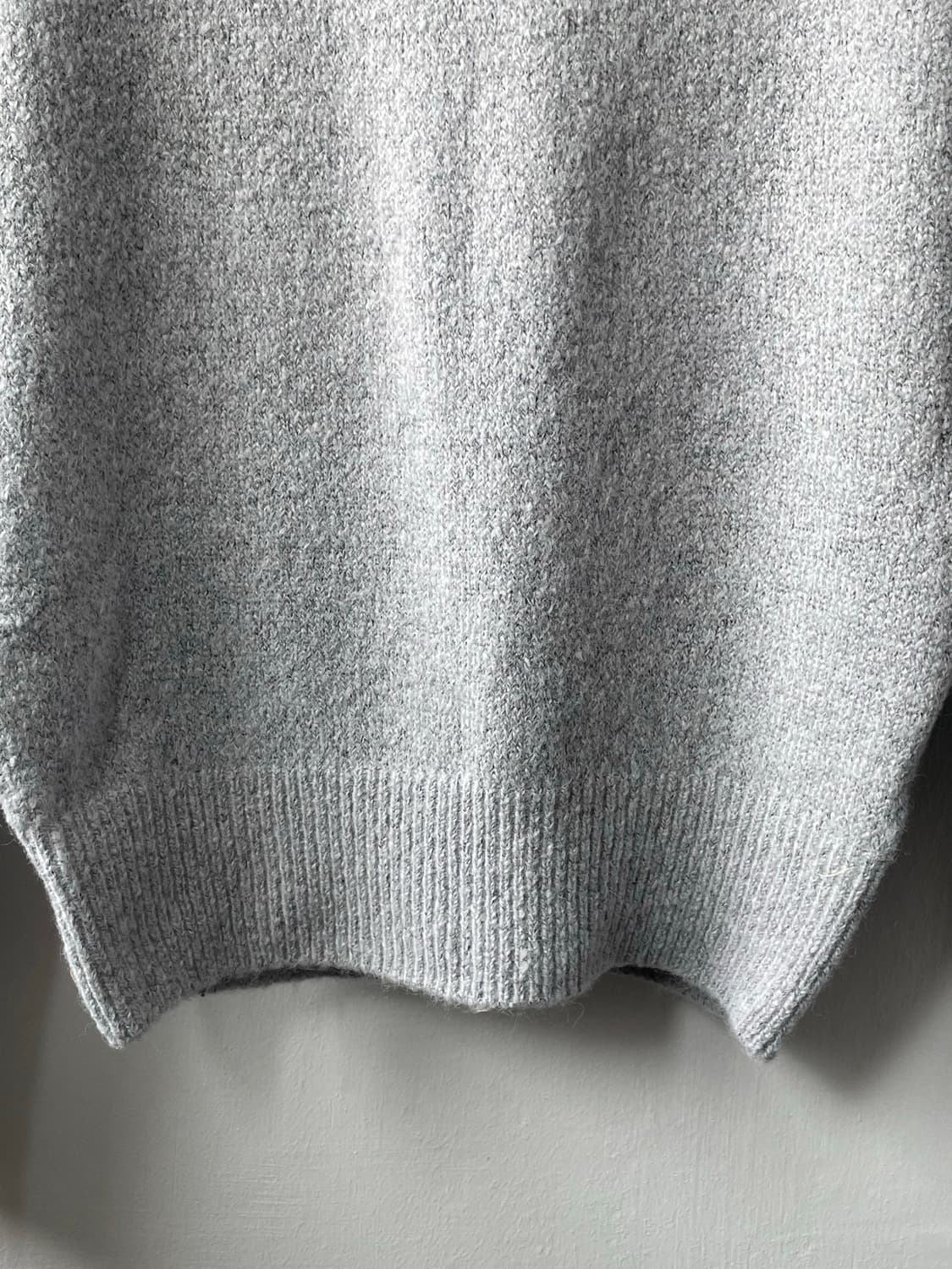 라벨아카이브 v- nack sweater 새상품 상품이미지5