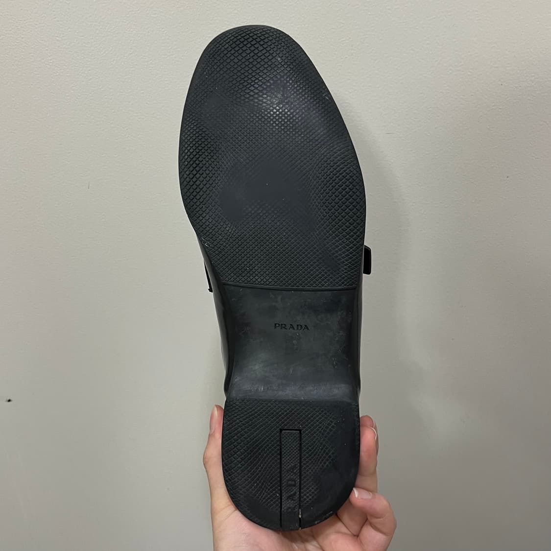 Prada Buckle Loafers 상품이미지7