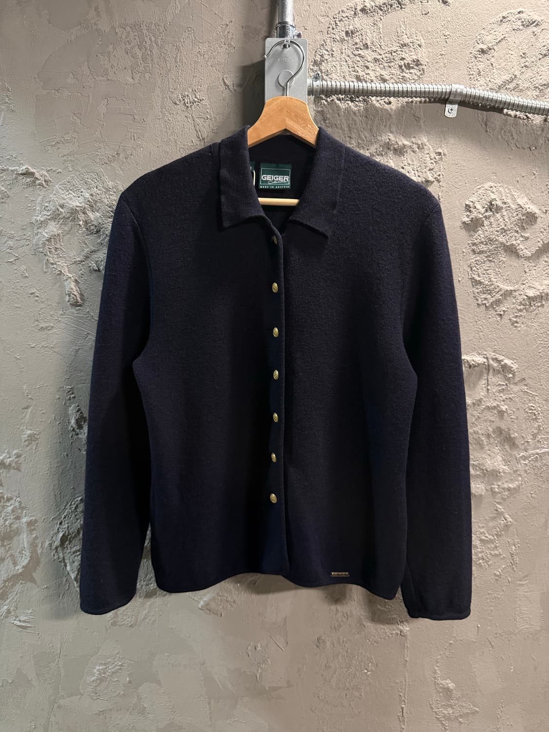 M 가이거 GEIGER 카라 니트 가디건 네이비 상품이미지1