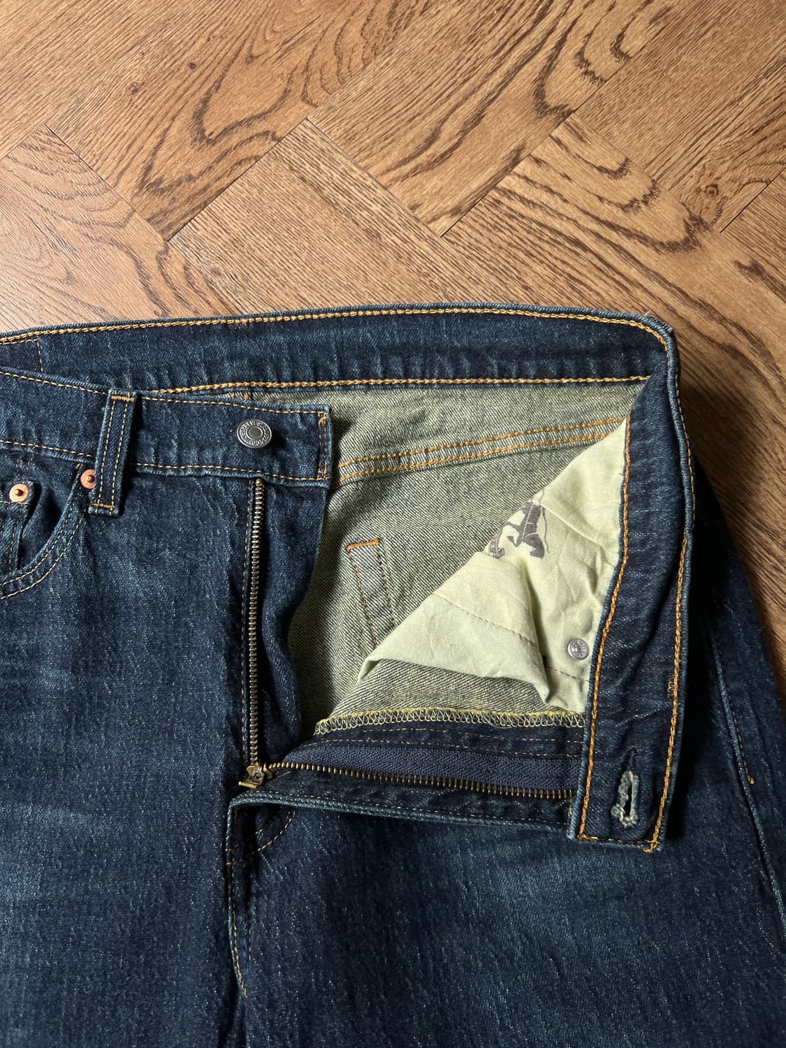 [32]리바이스 505 빈티지 워싱 스트레치 데님 팬츠 상품이미지3