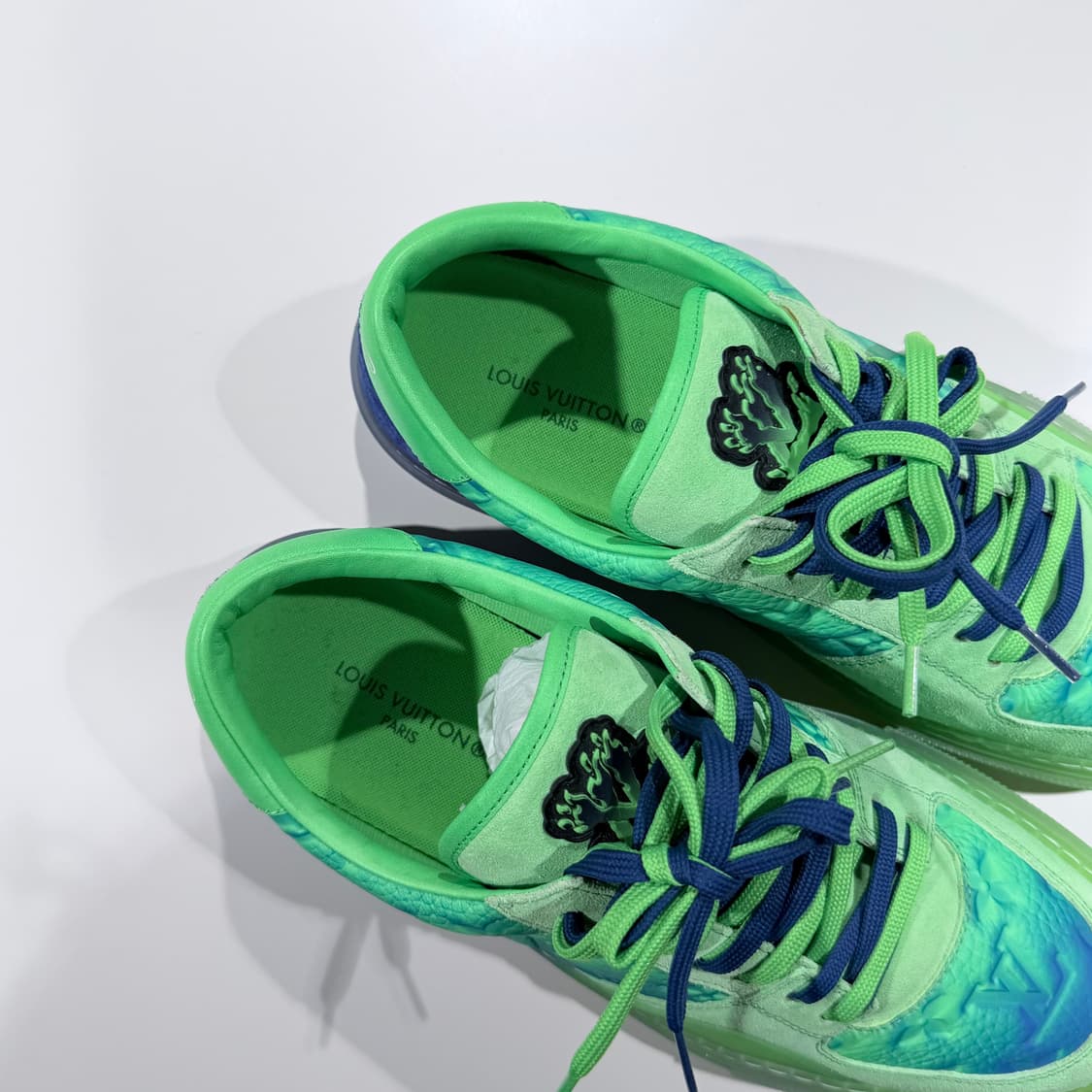 (A+/8) / 루이비통 LV 올리 리슐리외 스니커즈 네온 컬러 로즈 상품이미지10