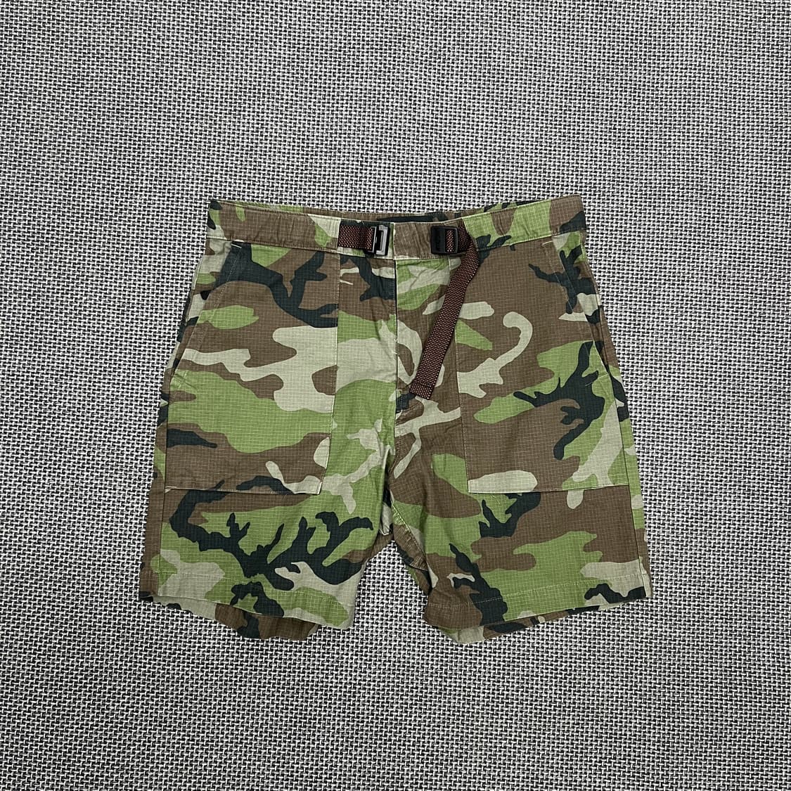 나이키 SB 스케이팅보드 카모 팬츠 상품이미지1