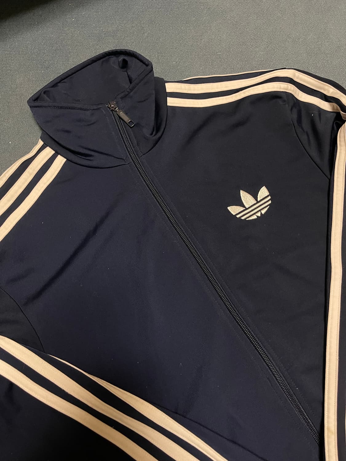 아디다스 구파 네이비 져지 트랙탑 상품이미지2