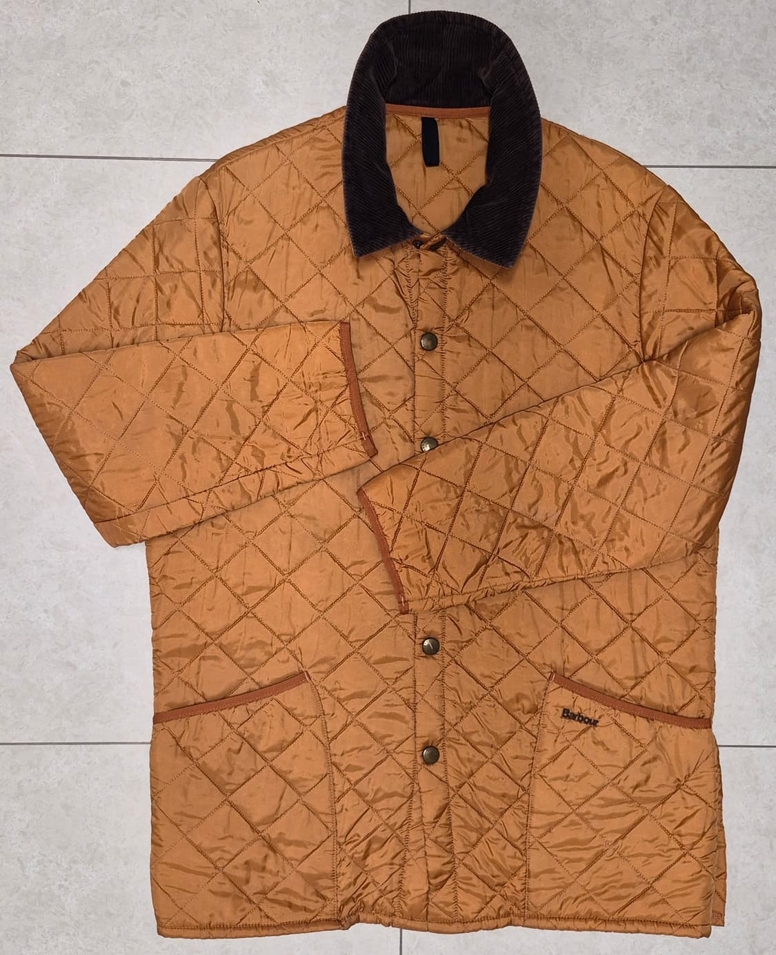 Barbour
Quilted Jacket
LIDDESDALE (L)
 상품이미지4