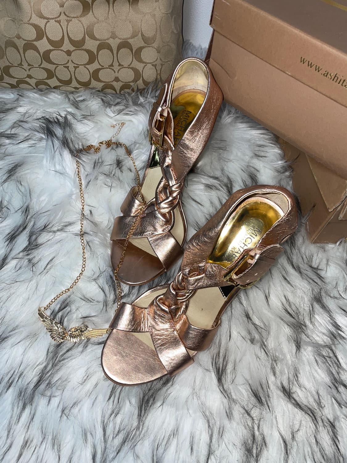 Michael kors 핑크 골드 메탈릭 샌들힐 상품이미지2