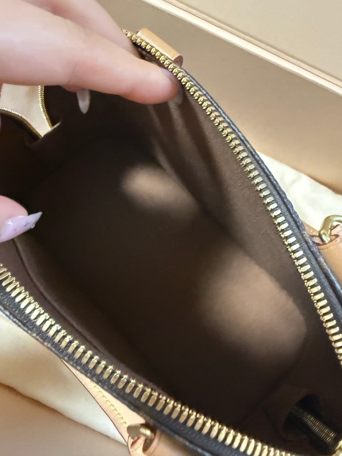 루이비통 알마 bb 상품이미지6