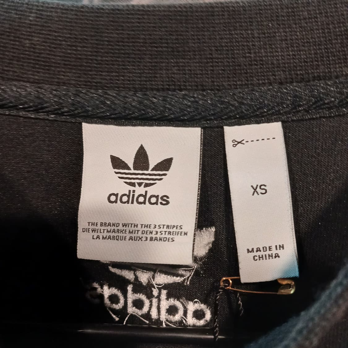 아디다스 눈알 삼선 맨투맨 상품이미지3