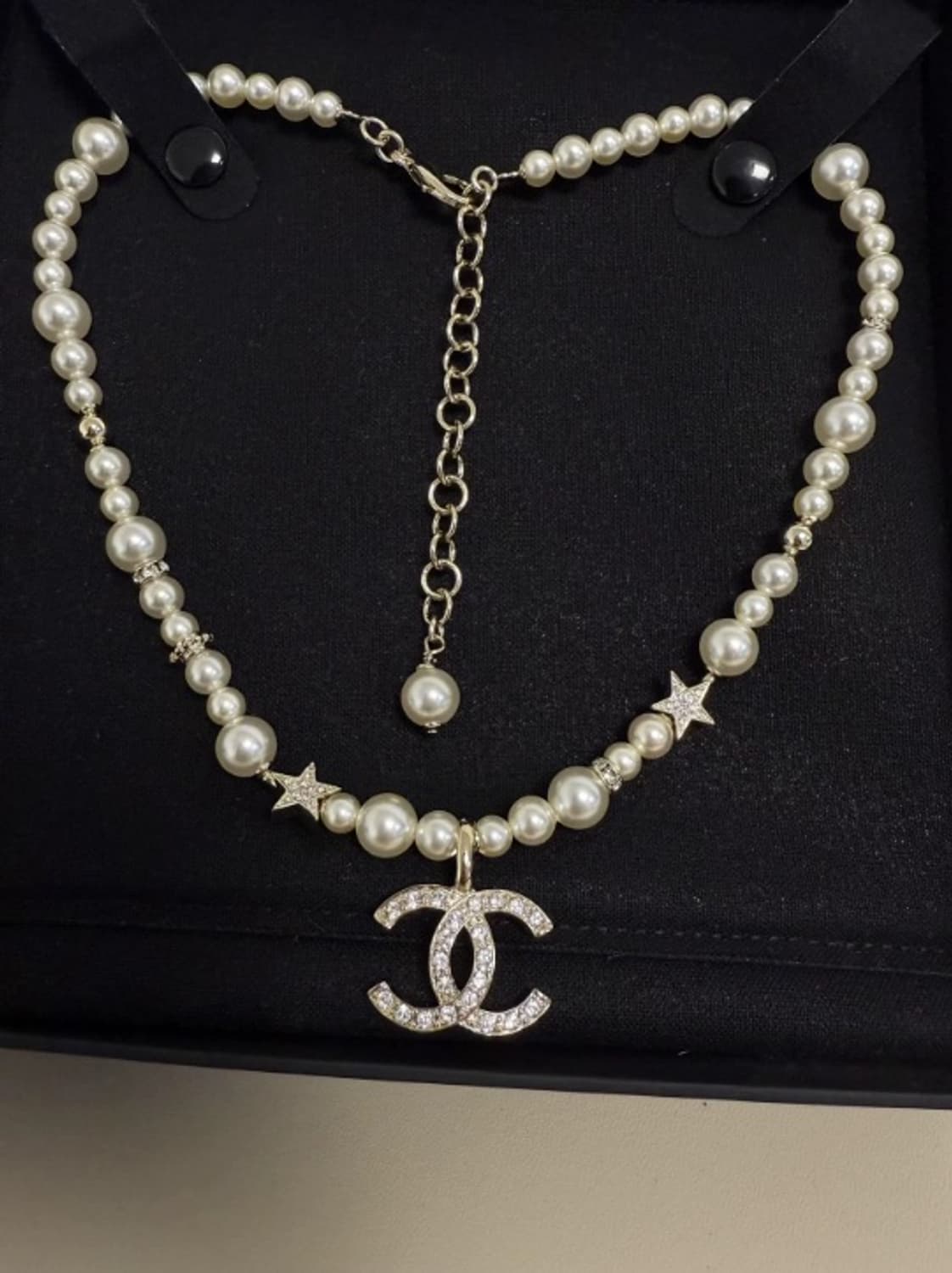 [정품] 샤넬 진주 CC 네크리스 (화이트/골드) 상품이미지1