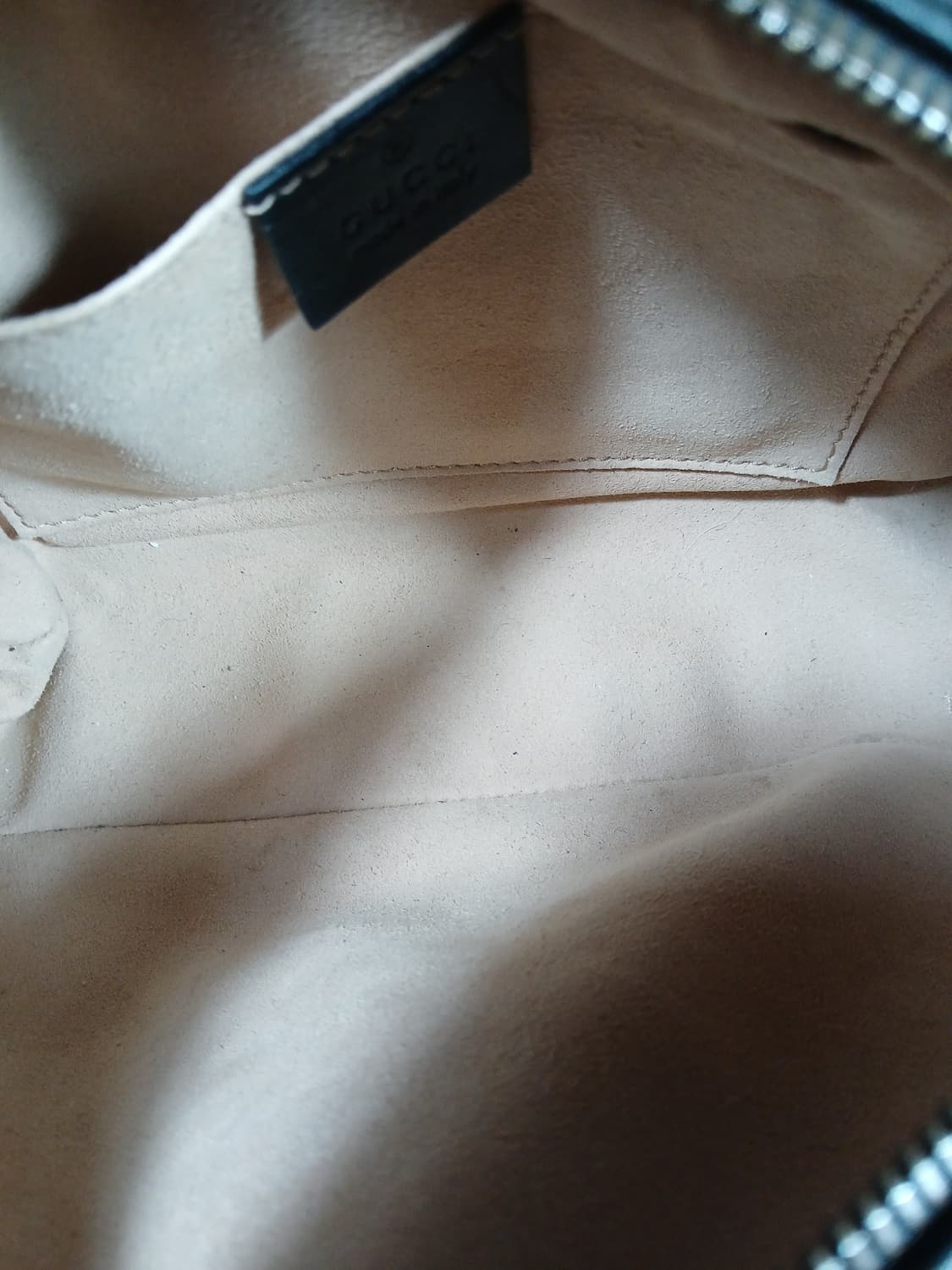 구찌 마몽 마틀라세 스몰 숄더백 상품이미지9