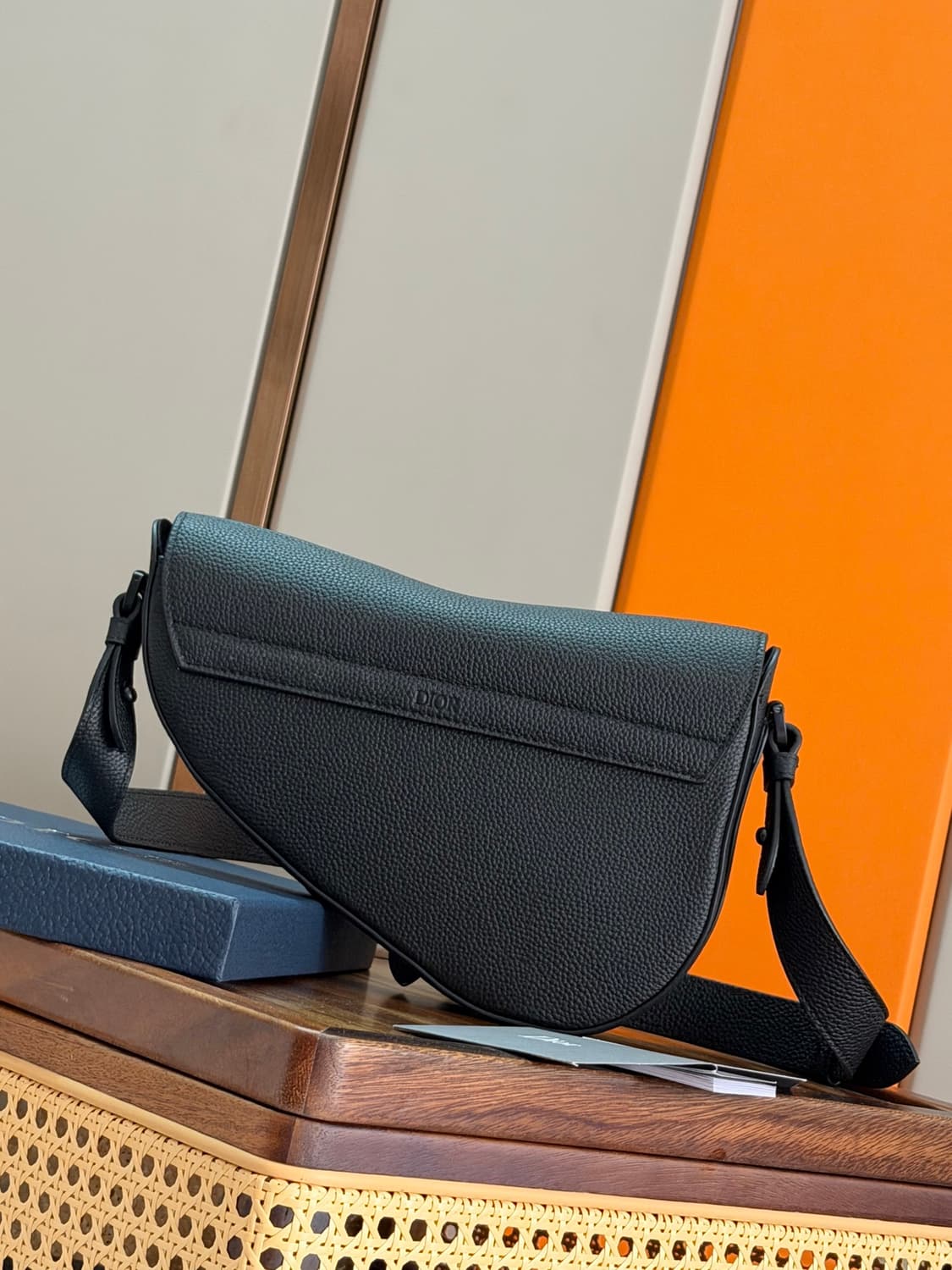 디올 크로스백 상품이미지3