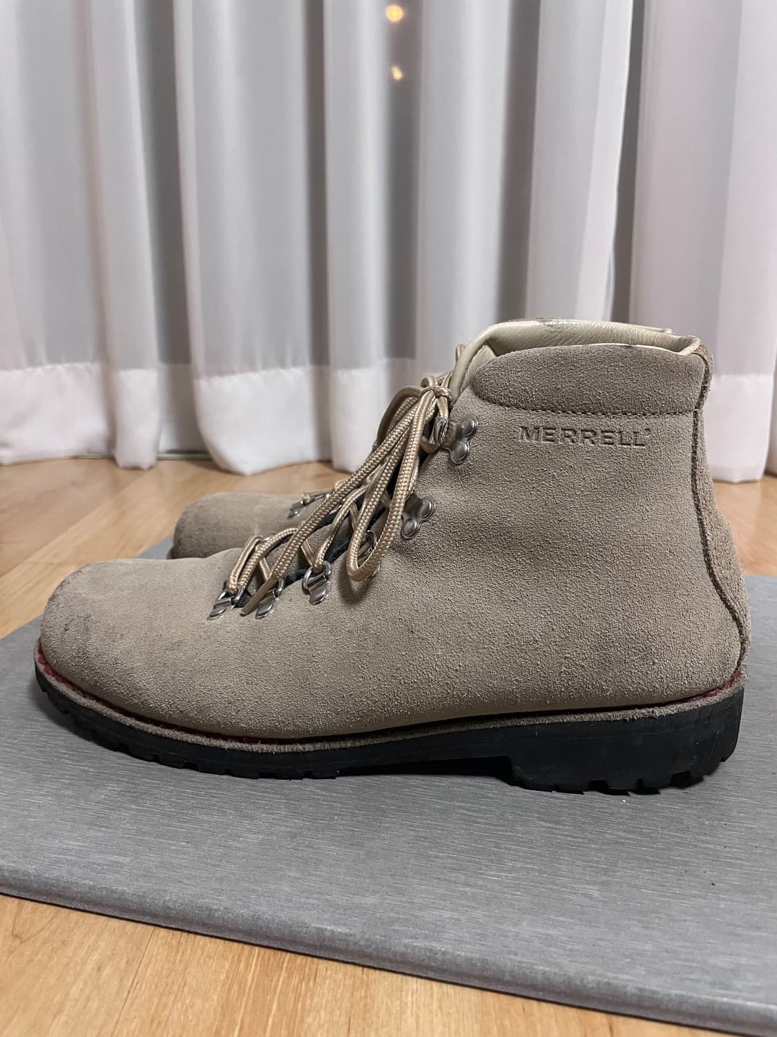 머렐 와일더니스 그레이 스웨이드 대너 디에메 파라부트 상품이미지3