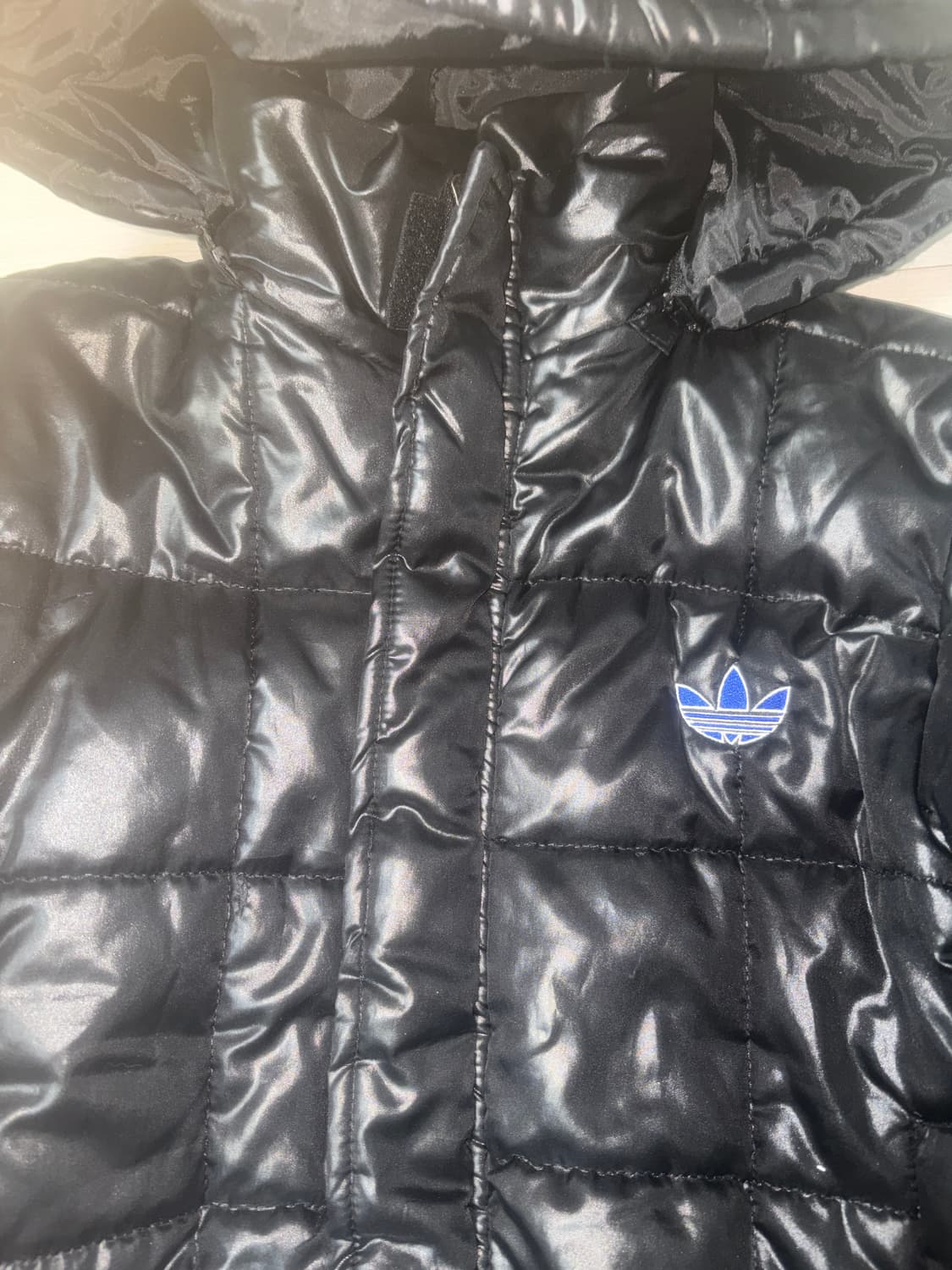 아디다스 블록 유광 패딩 상품이미지3