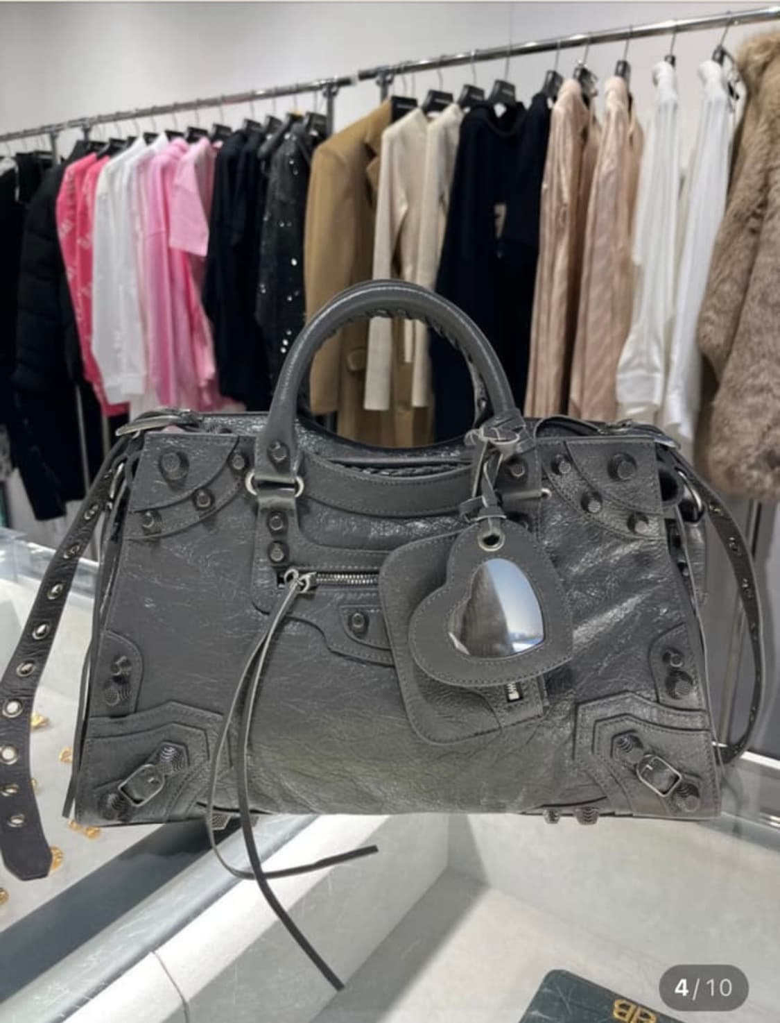 발렌시아가 카골시티 s 삽니다 상품이미지1