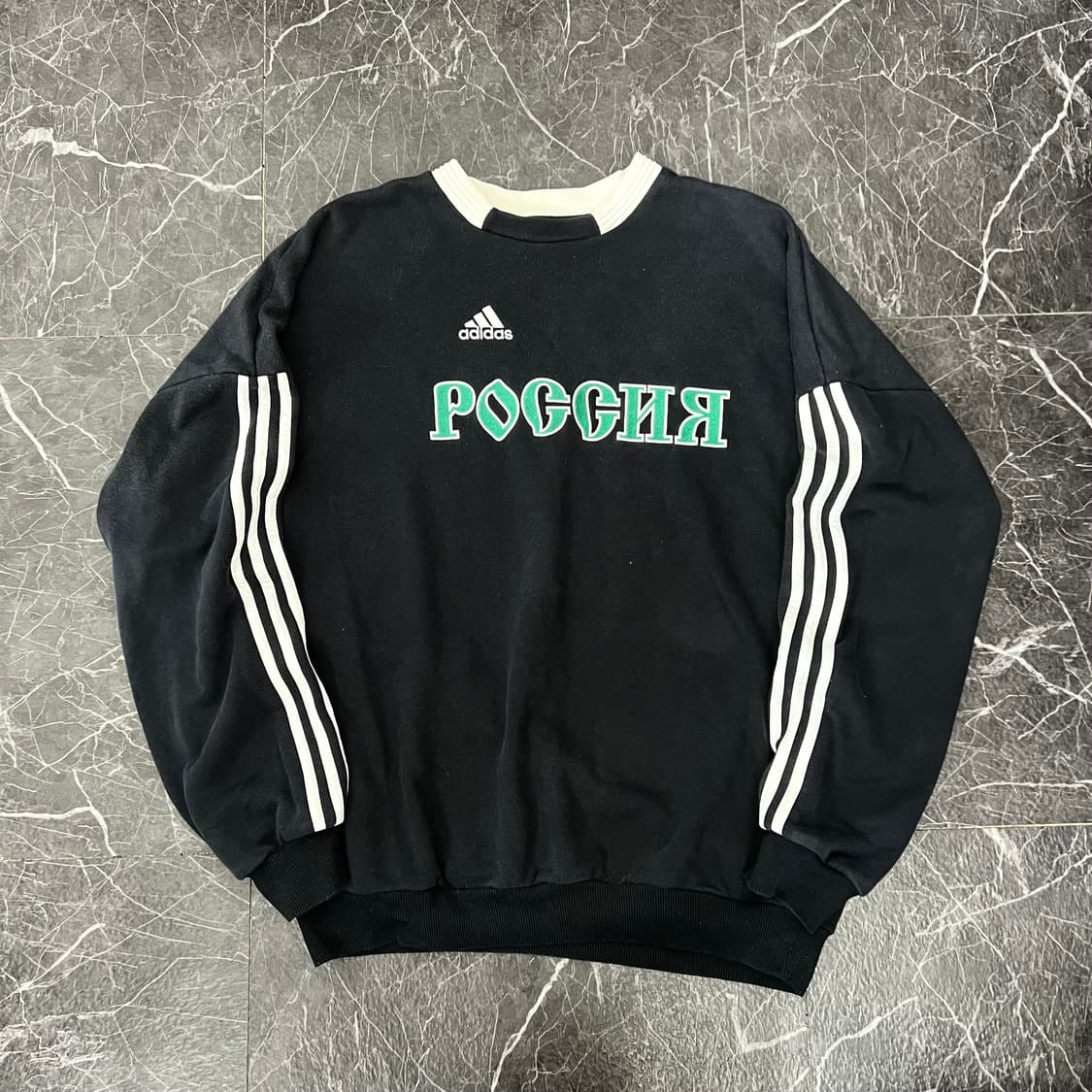 아디다스 x 고샤 오버사이즈 풋볼 맨투맨 상품이미지2