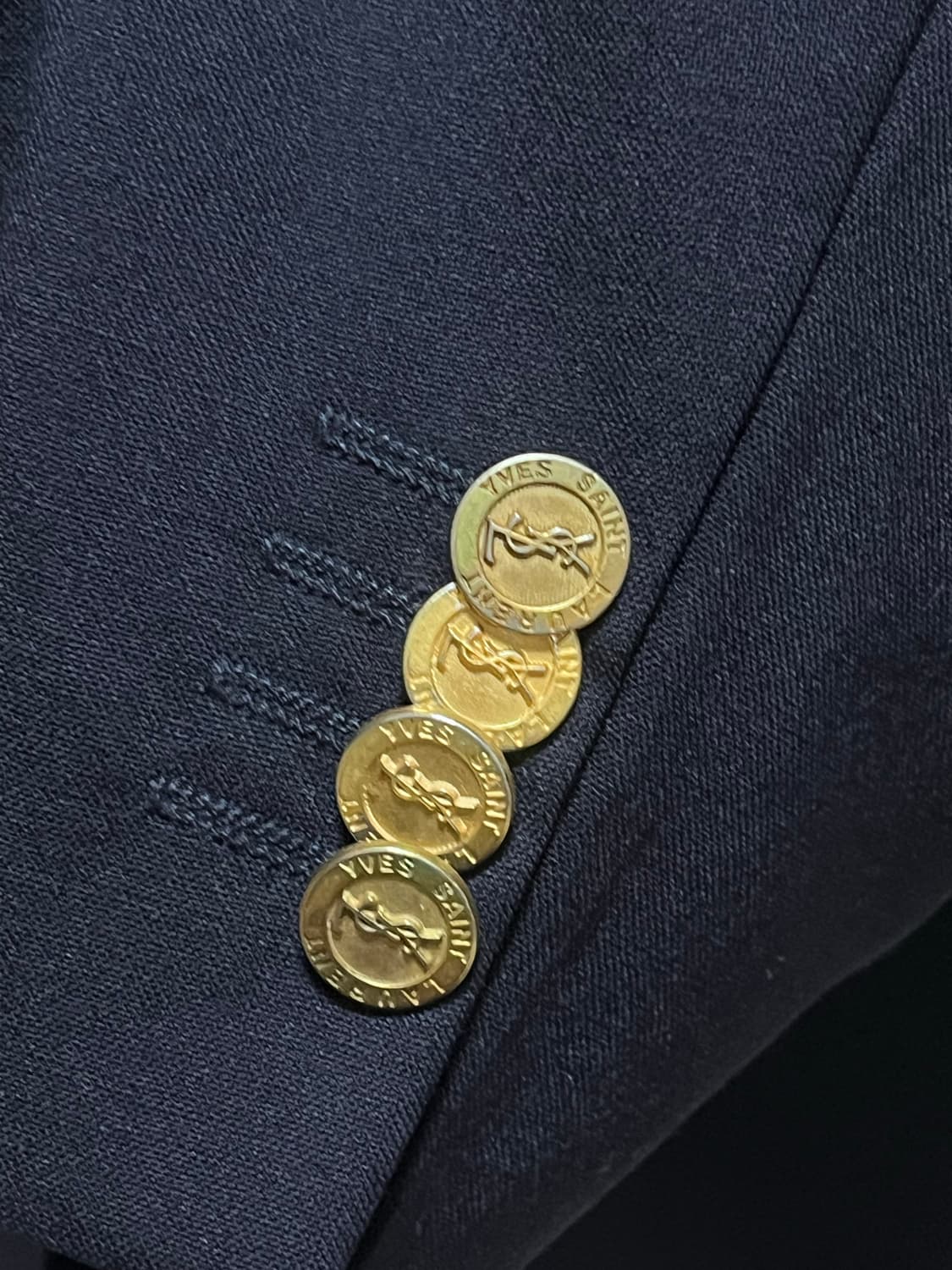 입생로랑 금장 블레이저 상품이미지5