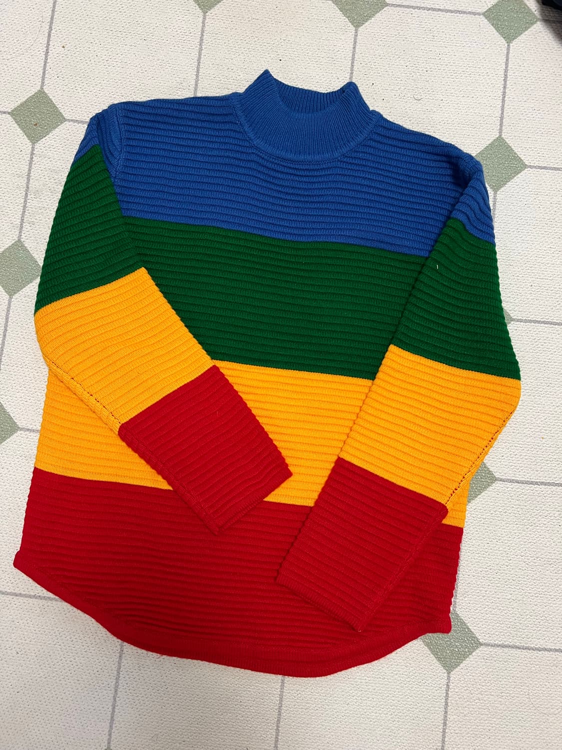 UNIF 유니프 crayola 스웨터 상품이미지5