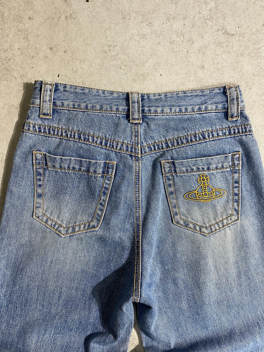 [40] 비비안 웨스트드우 라이트 데님 와이드 팬츠 상품이미지3