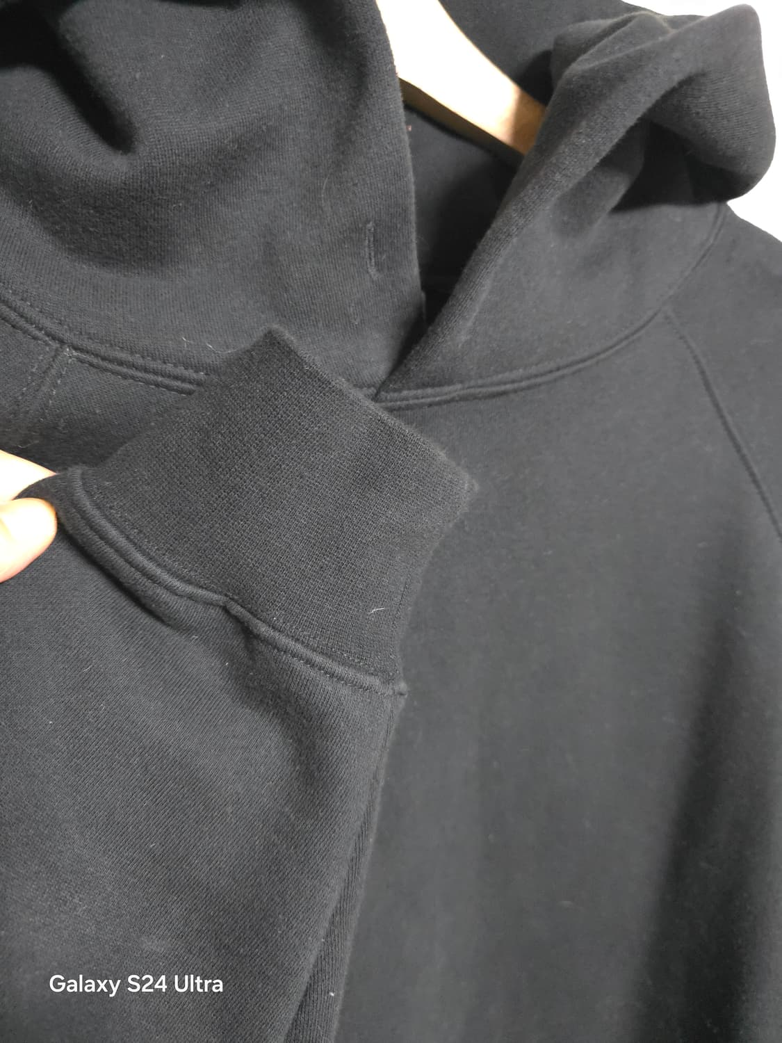 피오갓 에센셜 블랙 기모 후드티 S ✨️정품✨️
 상품이미지4