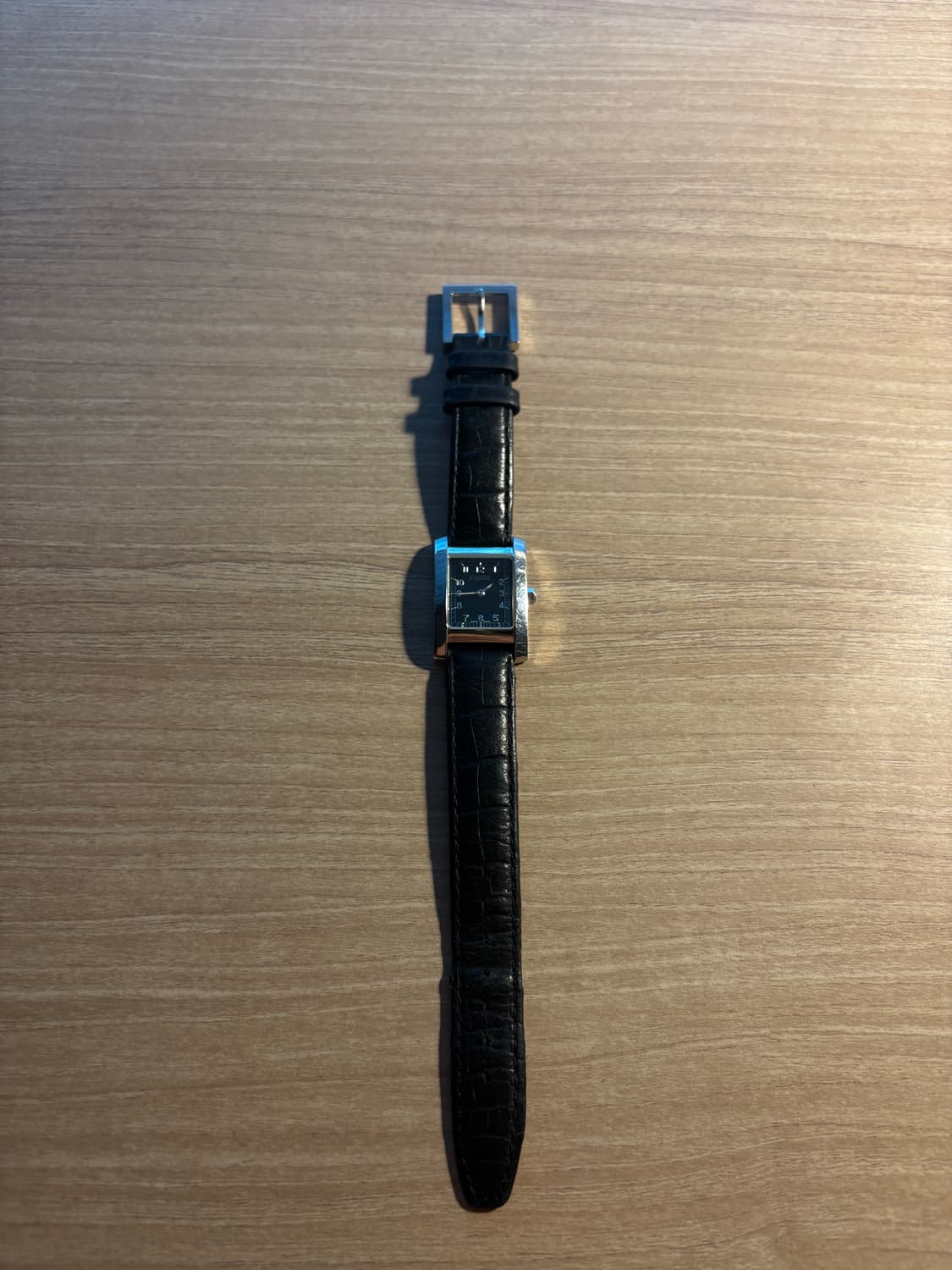 펜디 가죽 시계 상품이미지2