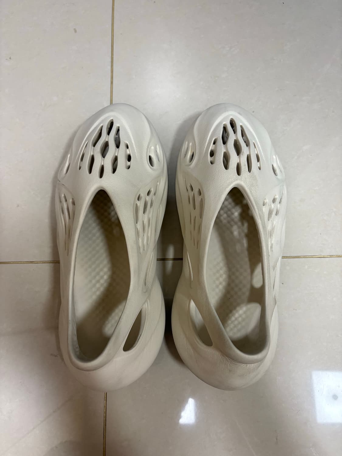 이지 폼 러너 275 상품이미지2