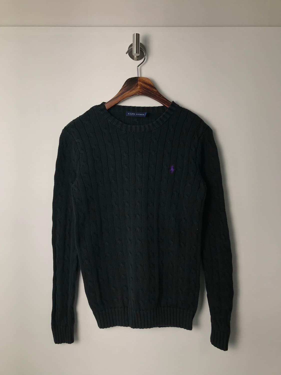 폴로 랄프로렌 자수로고 블랙 꽈배기 니트 상품이미지2
