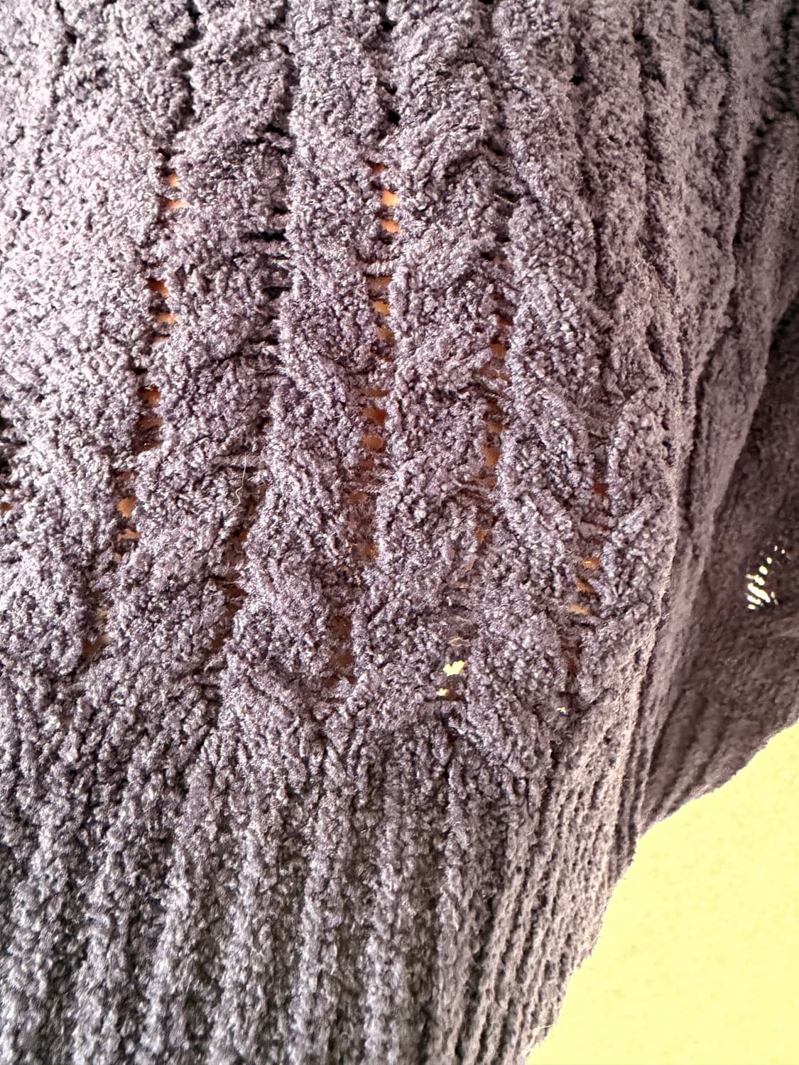 네이비 케이블 니트 스웨터 촉촉한 실 상품이미지3