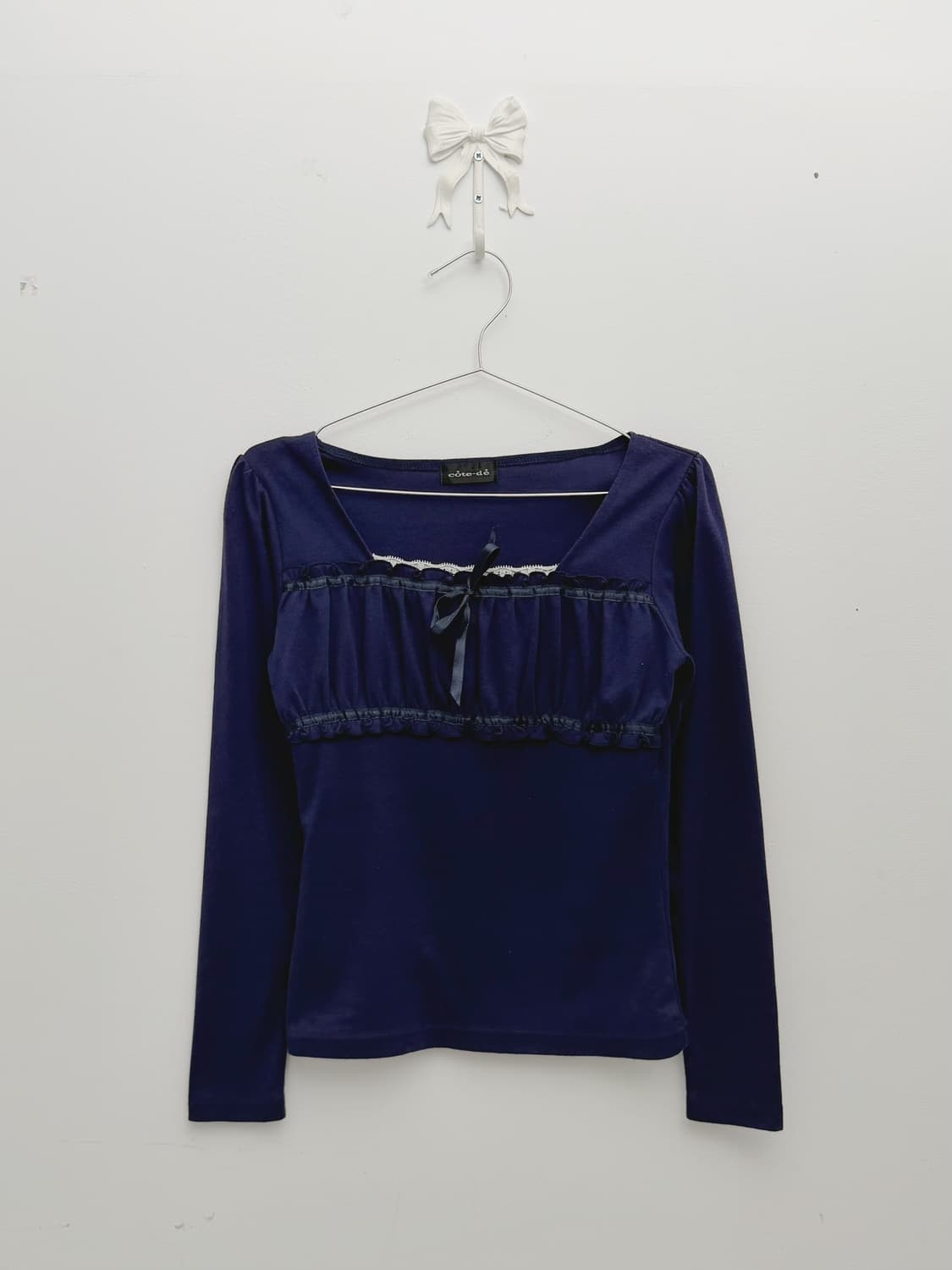 네이비 리본 셔링 스퀘어넥 탑 상품이미지5