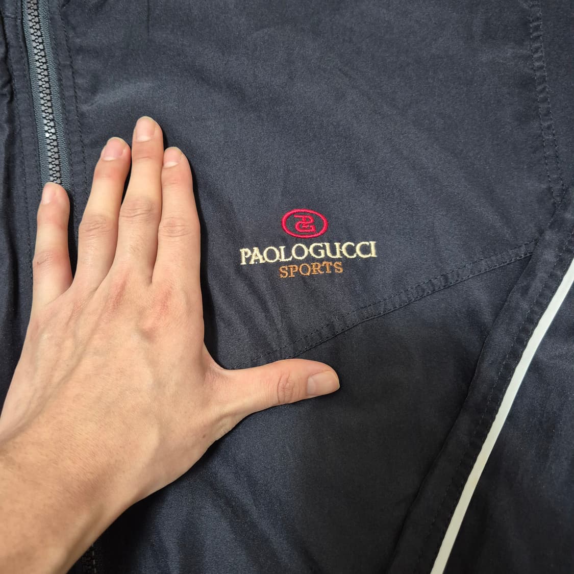 파올로구찌 프리미엄 자수로고 바람막이 자켓 상품이미지4