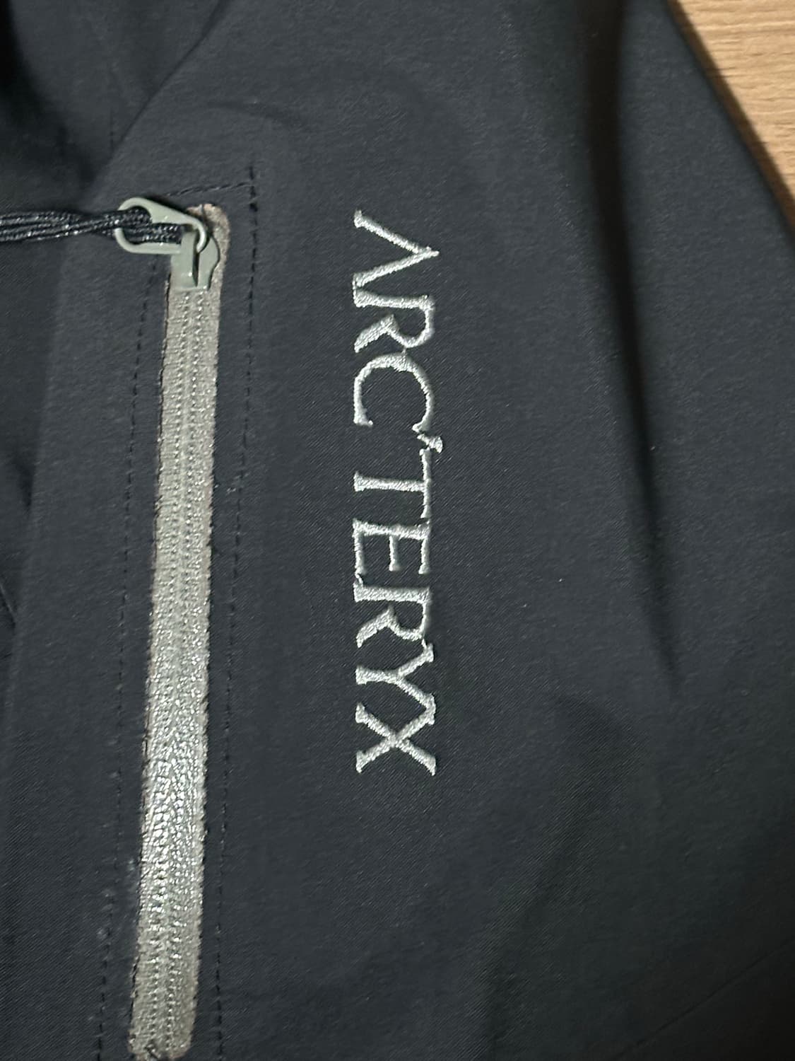 Made in canada 아크테릭스 고어택스 랙코 자켓(정품) 상품이미지4