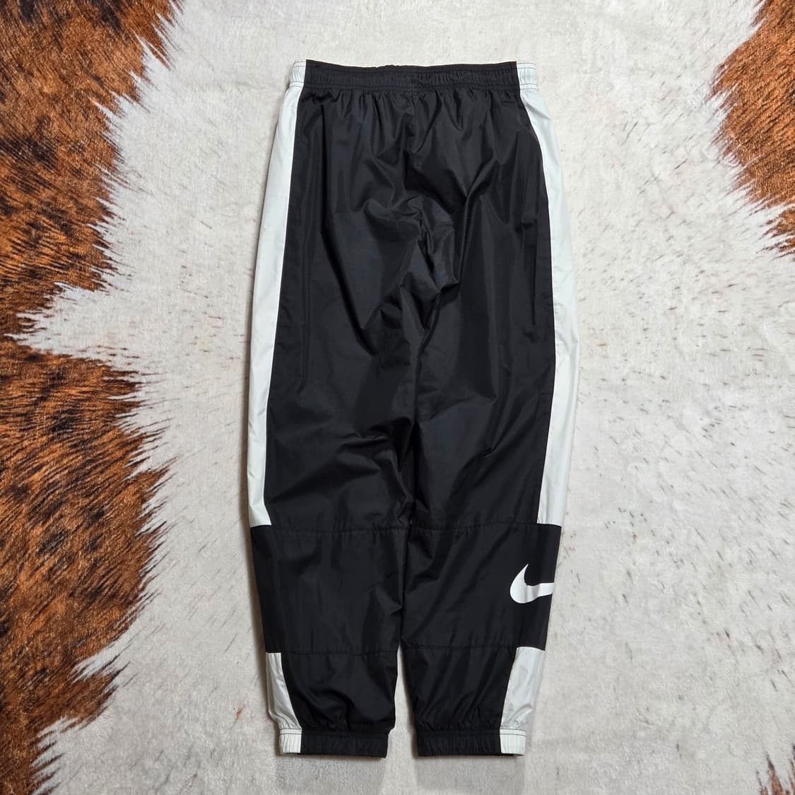 나이키 스우시 블랙 트레이닝 팬츠 상품이미지4