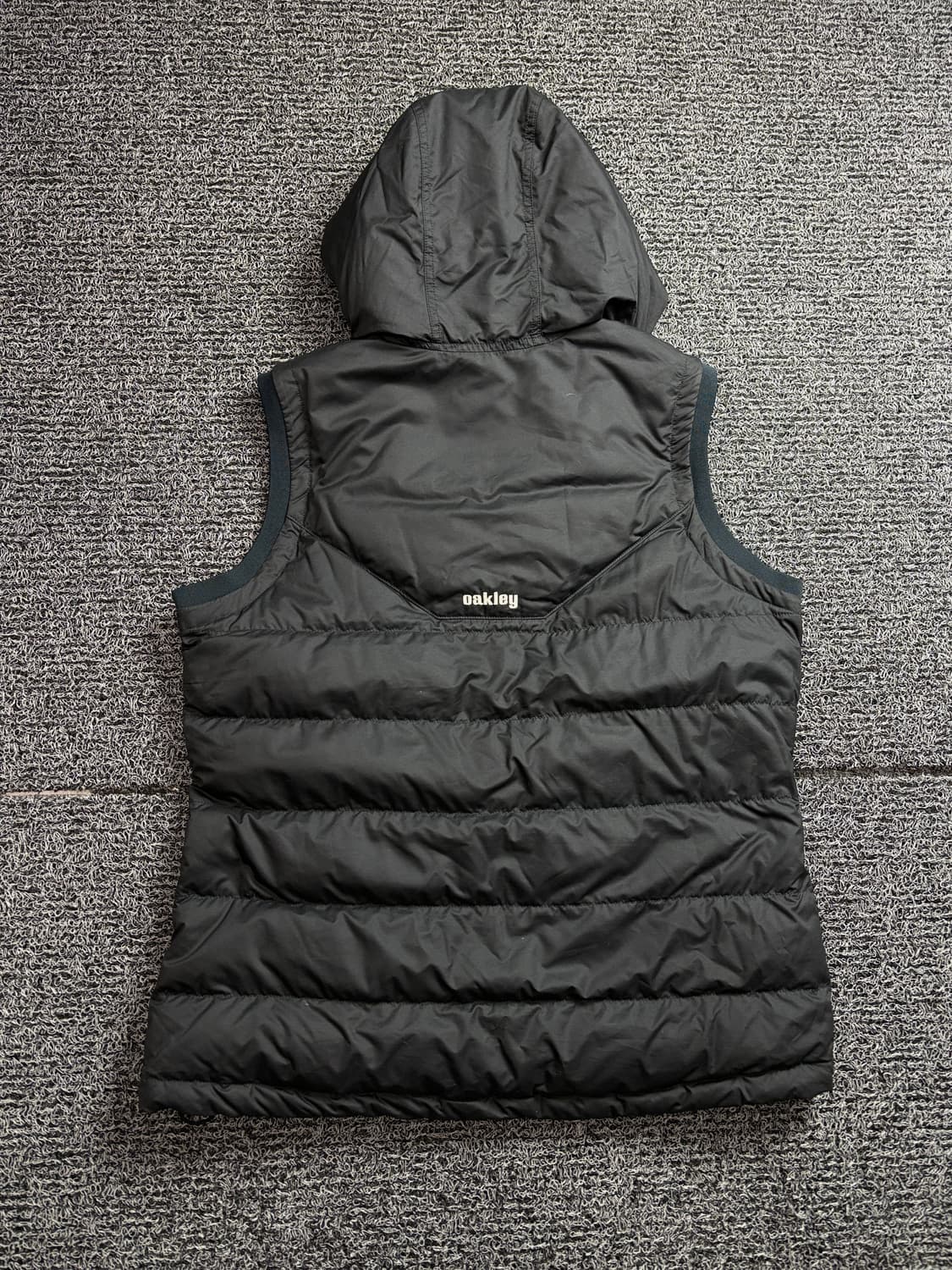 오클리 고프코어 경량 다운 후드 푸퍼 베스트 2131 상품이미지4