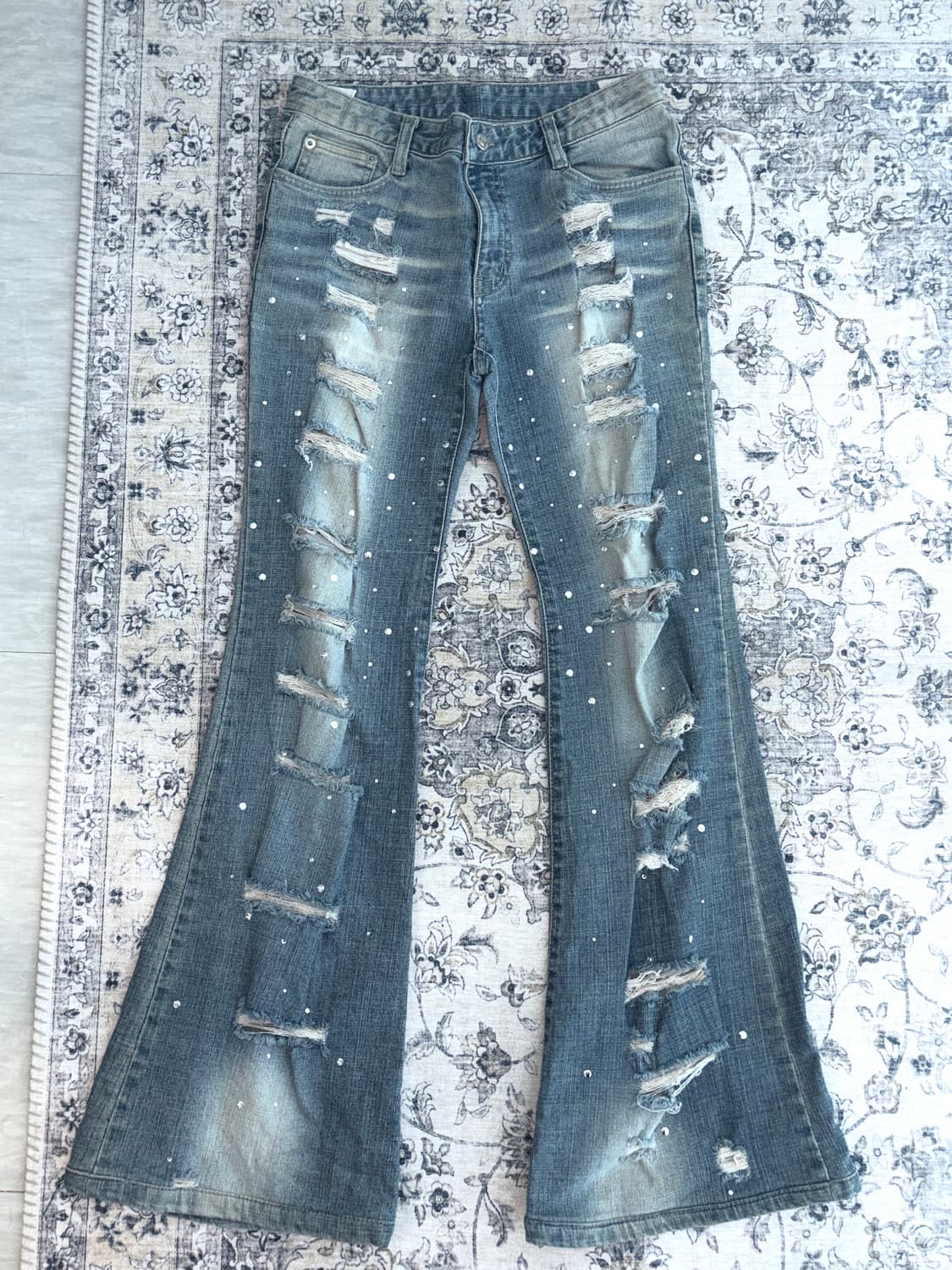 빈티지 디스트로이드 큐빅 스터드 플레어진 로우라이즈 팬츠 상품이미지3