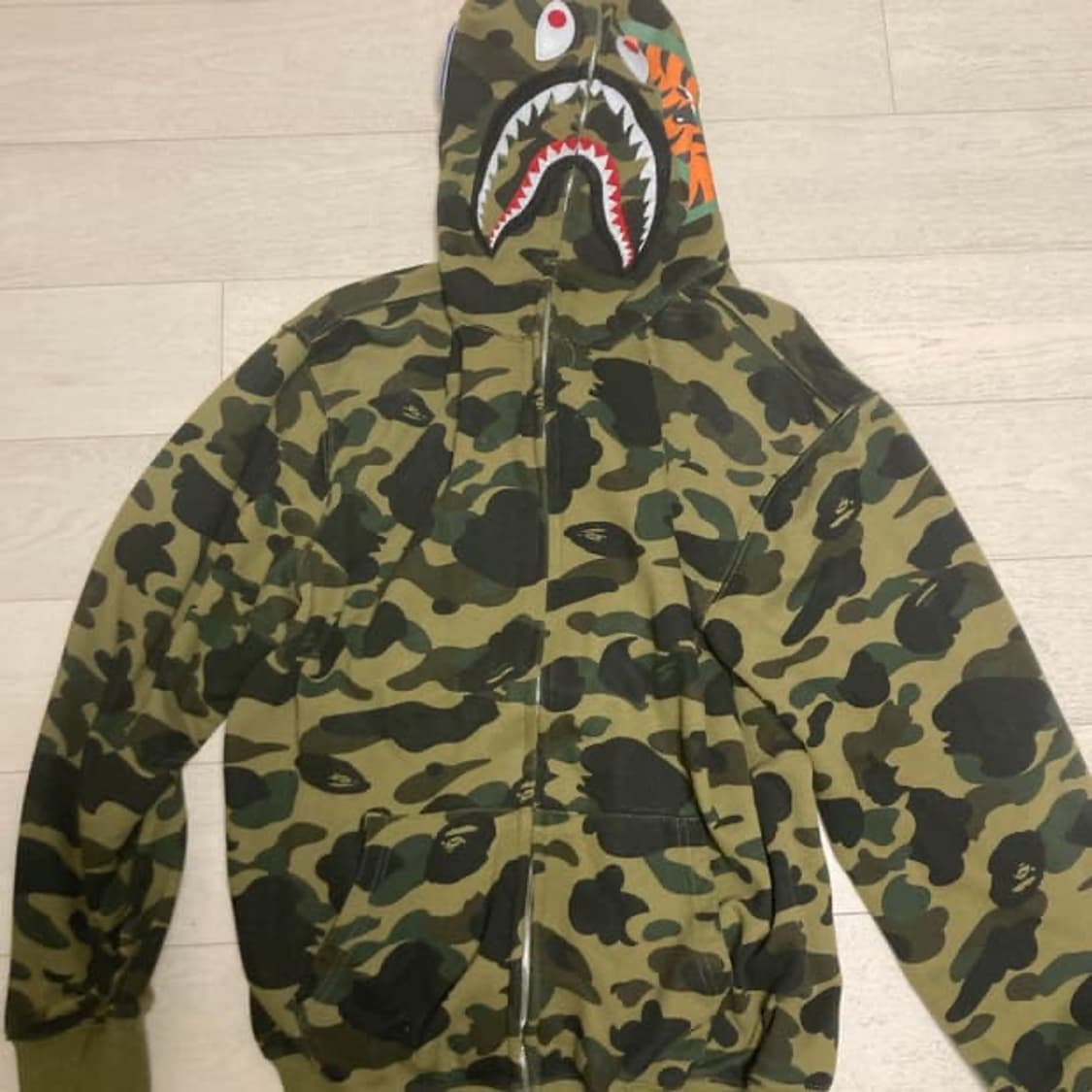 베이프 녹계 정품 2xl  상품이미지1