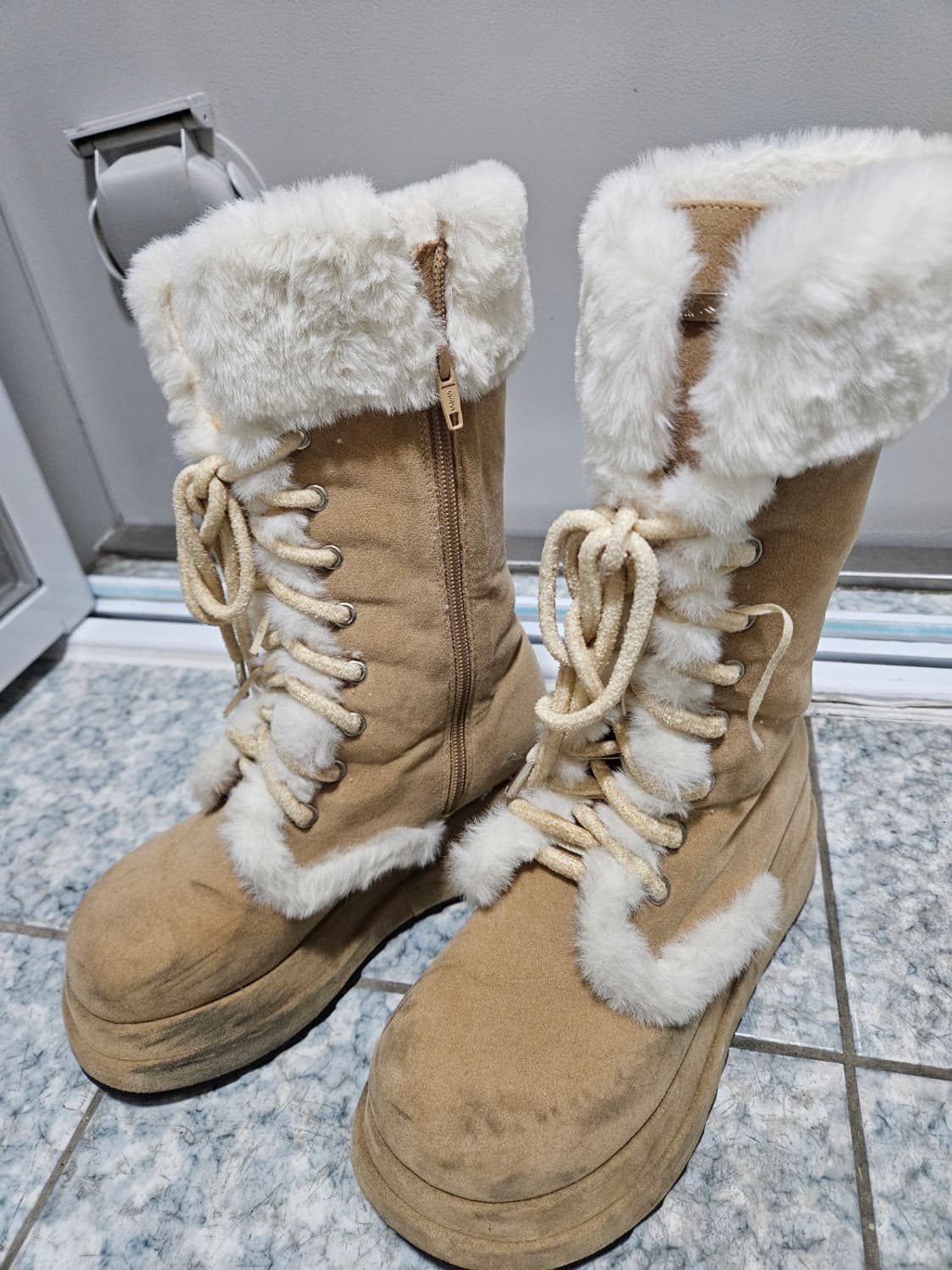 당일배송) 루루서울 윈터 엔젤 퍼 부츠 230 상품이미지4