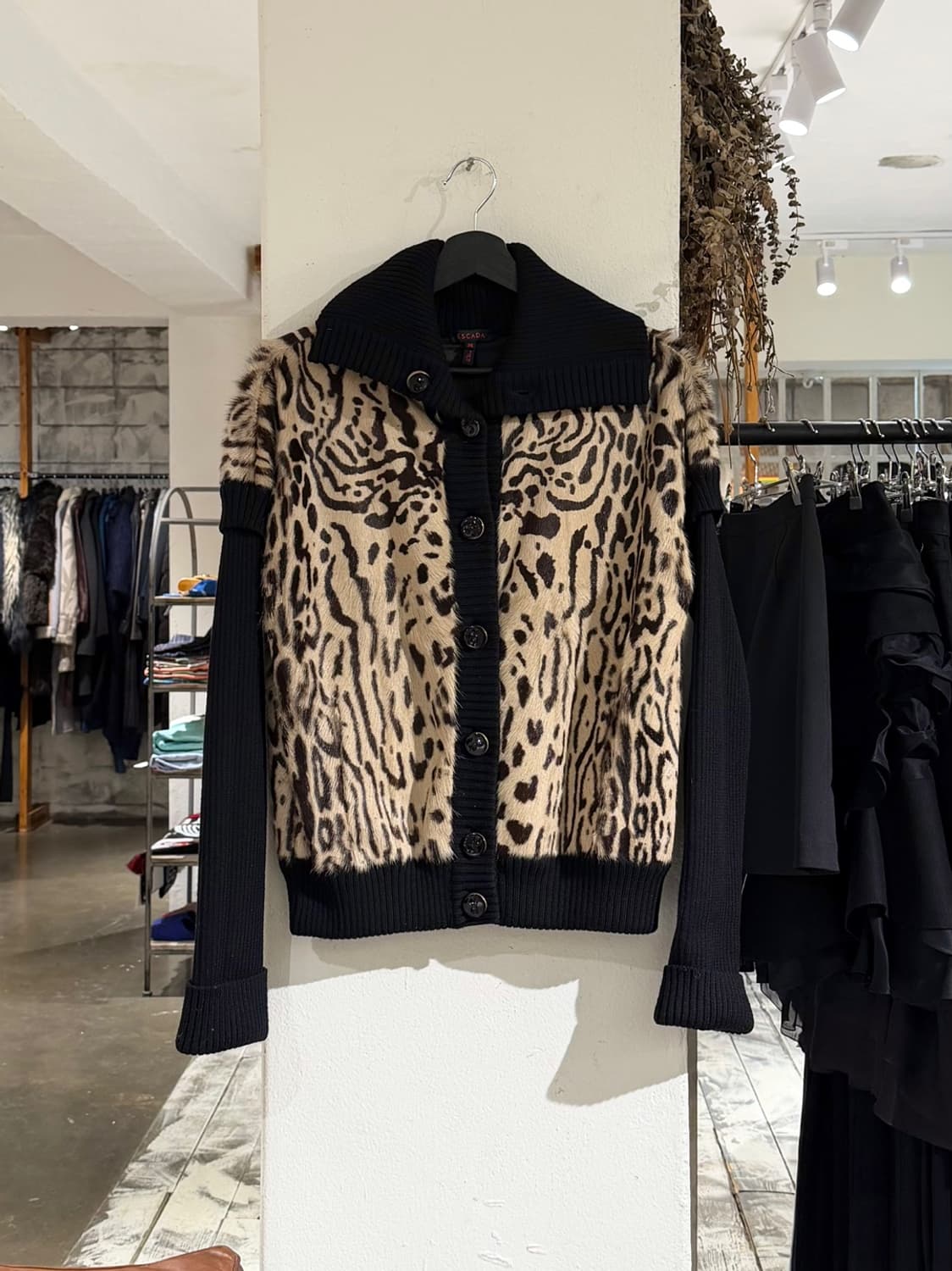 에스카다 브라운 블랙 레오파드 퍼 니트 가디건 상품이미지1