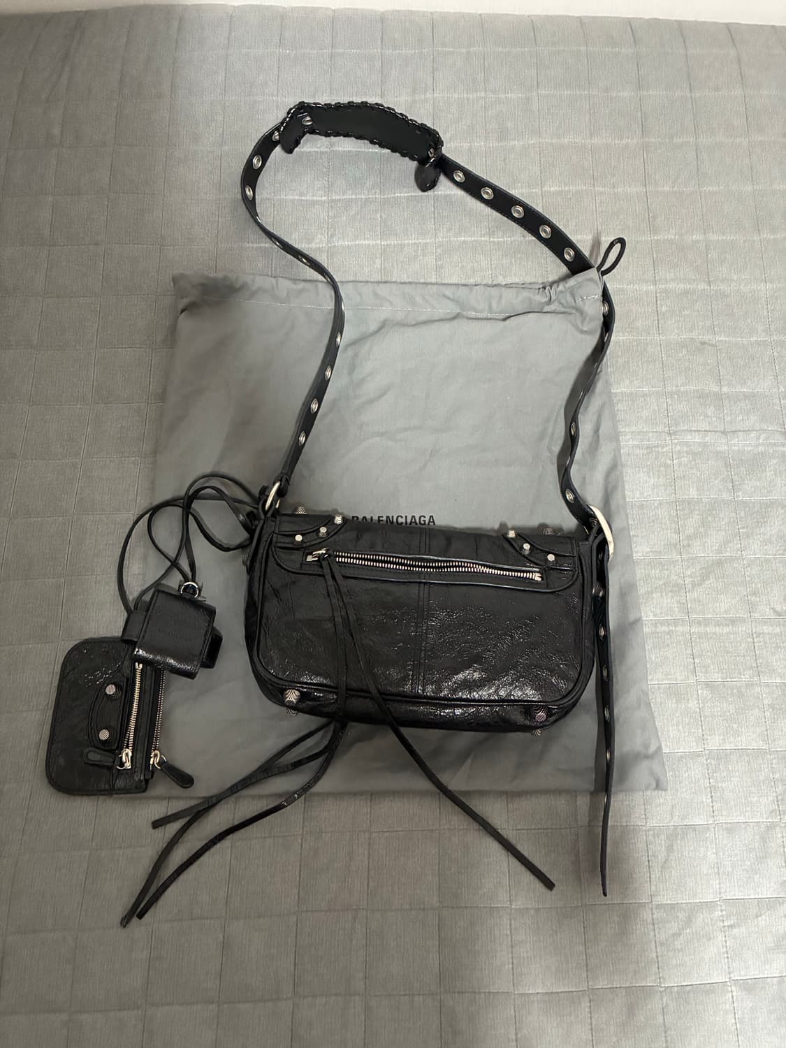 [XS] 발렌시아가 르카골 램스킨 플랩백 블랙 상품이미지3