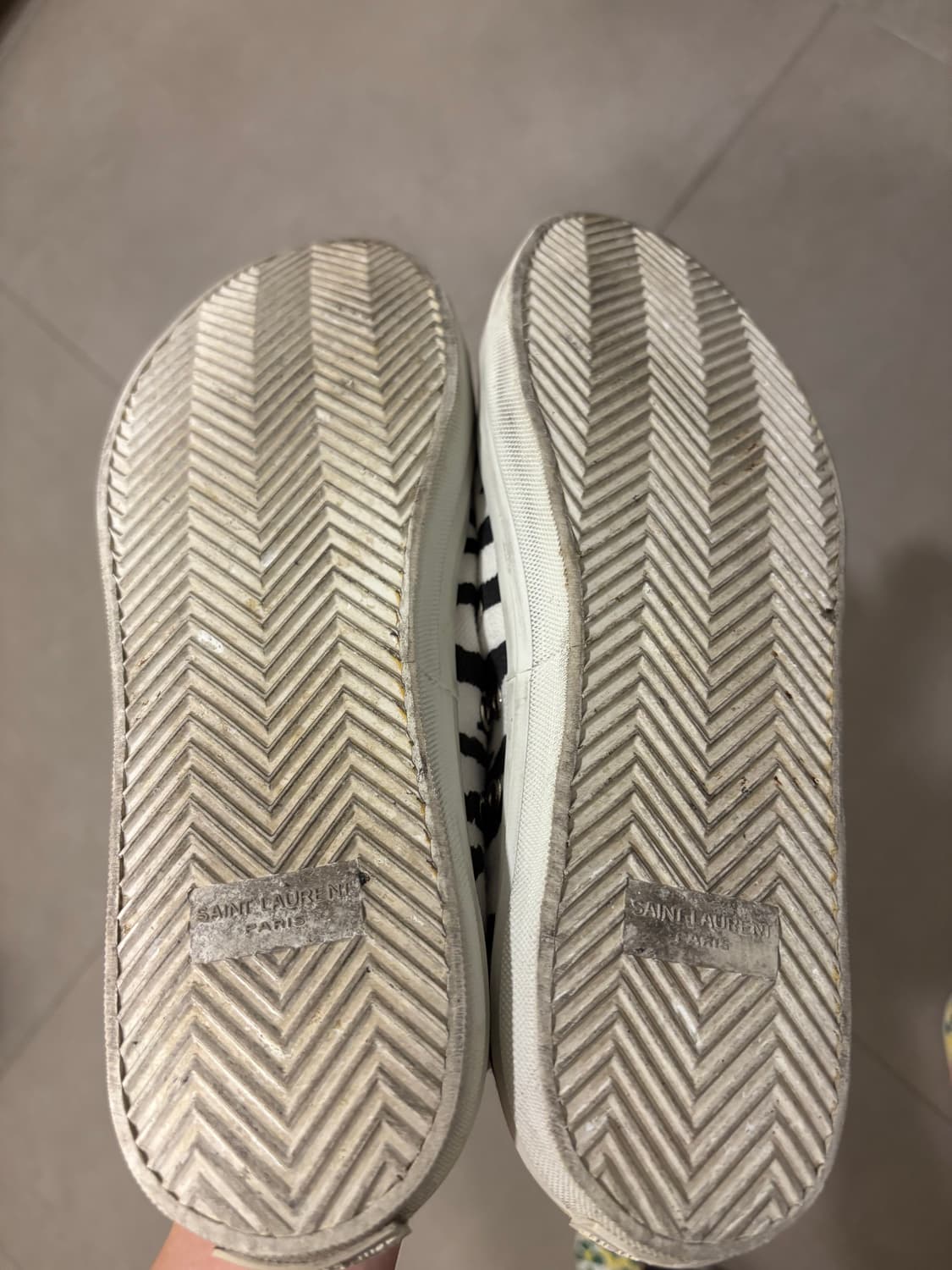 생로랑 bedford sneakers 41 상품이미지4