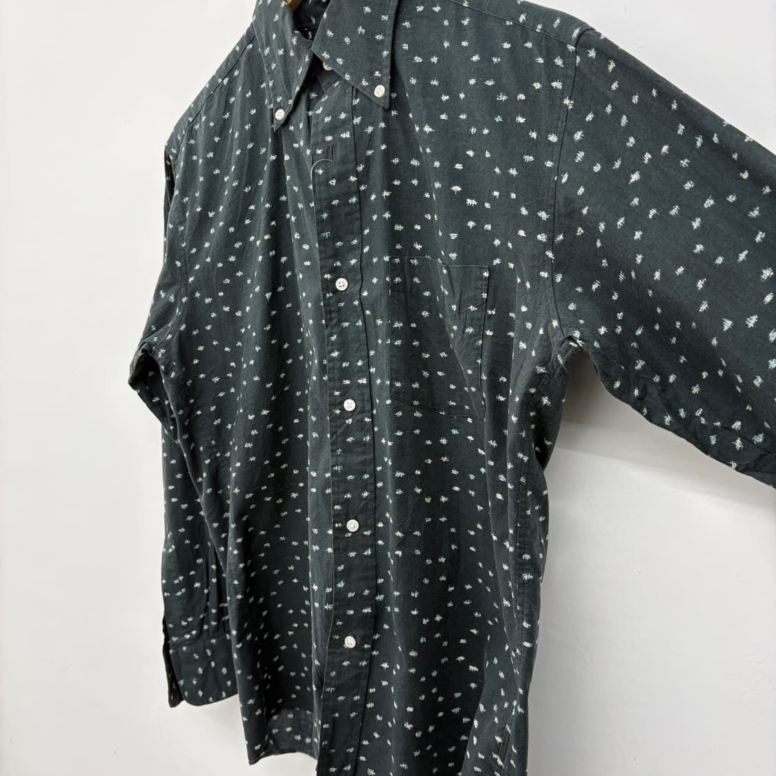 빔즈 빈티지 블랙 패턴 긴팔 셔츠 공용 M 상품이미지3