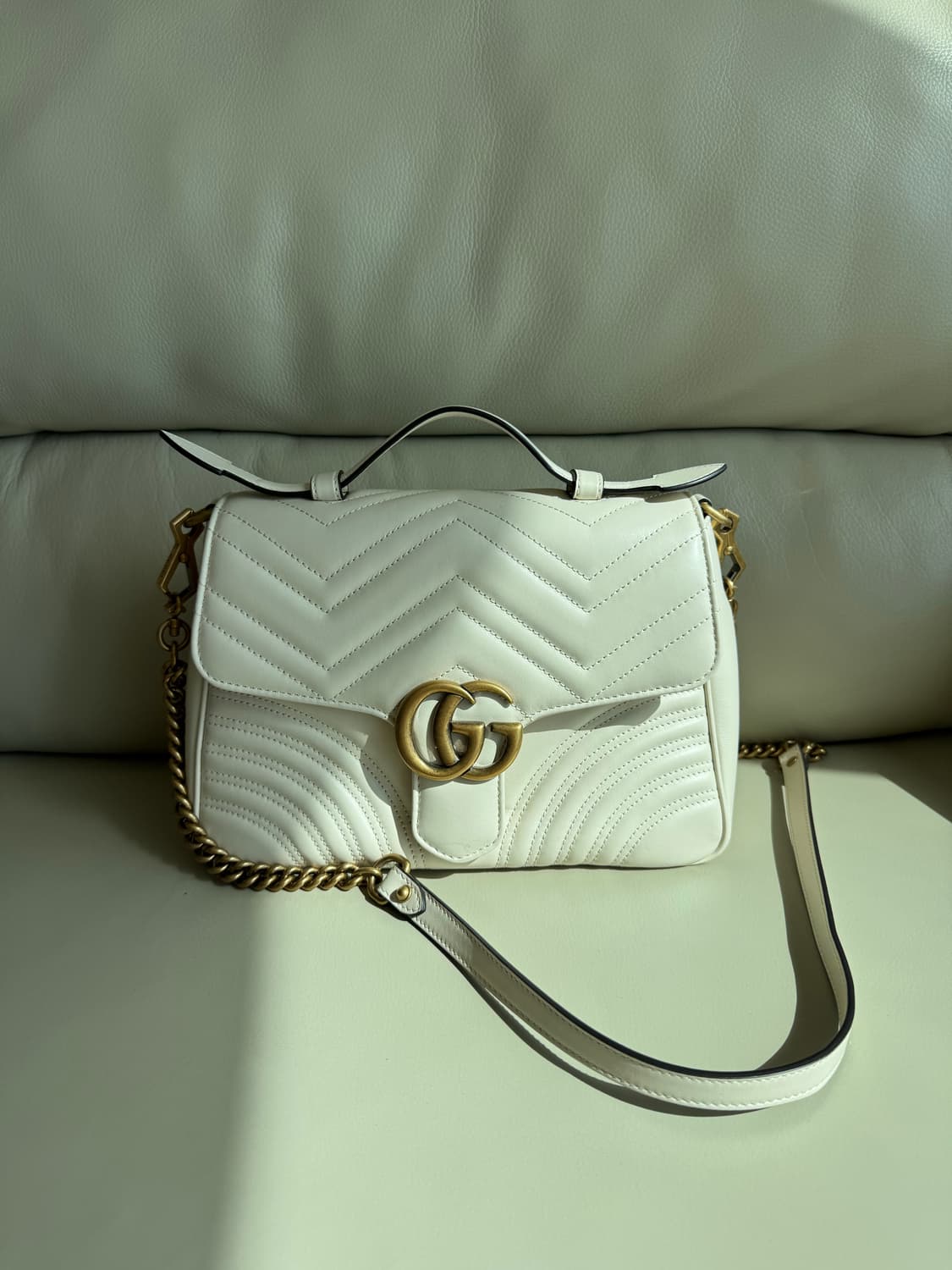 구찌 마몽 마틀라세 탑핸들백 아이보리 상품이미지1