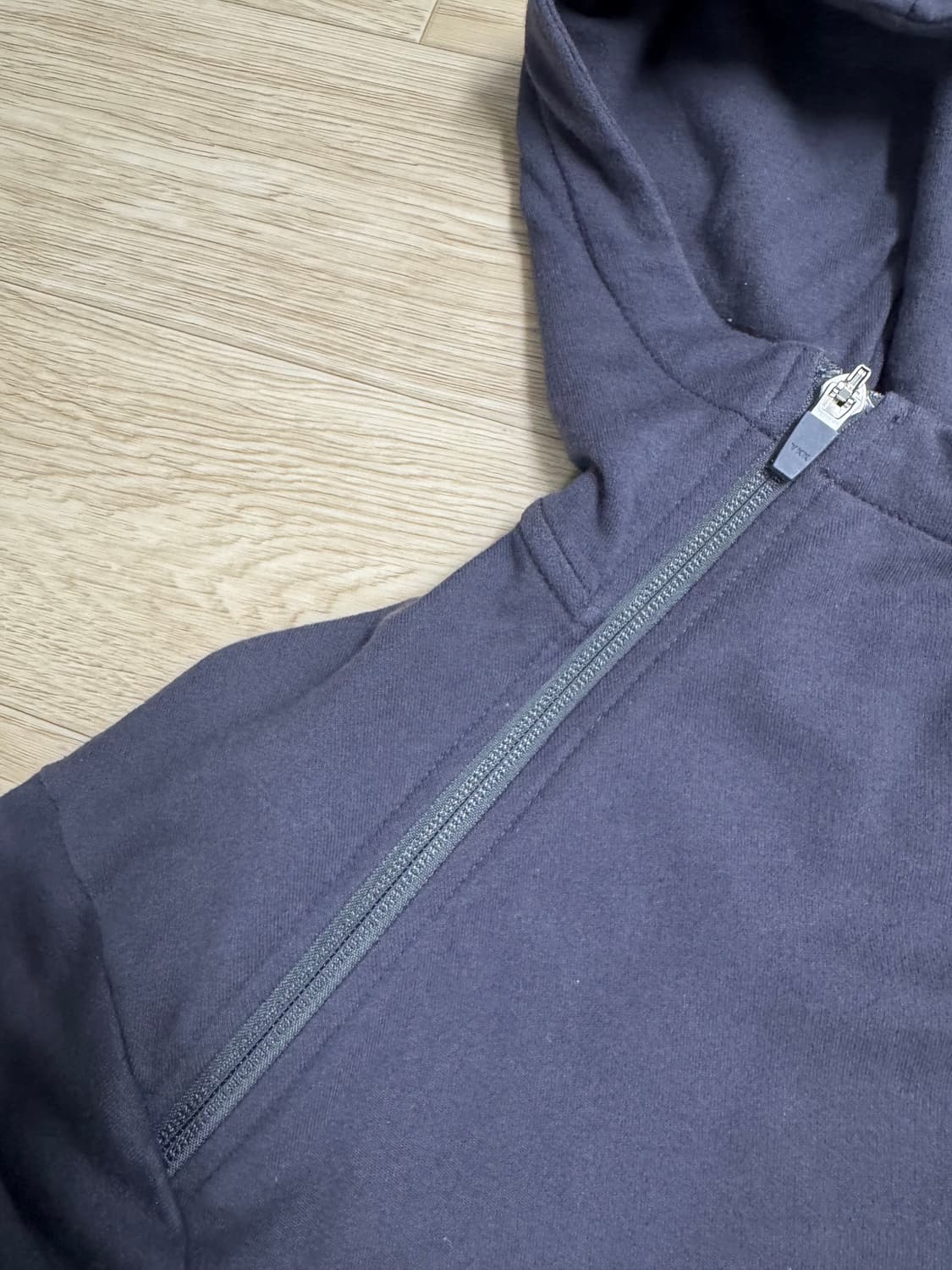 미스치프 크롭 후드 판매합니다 상품이미지2