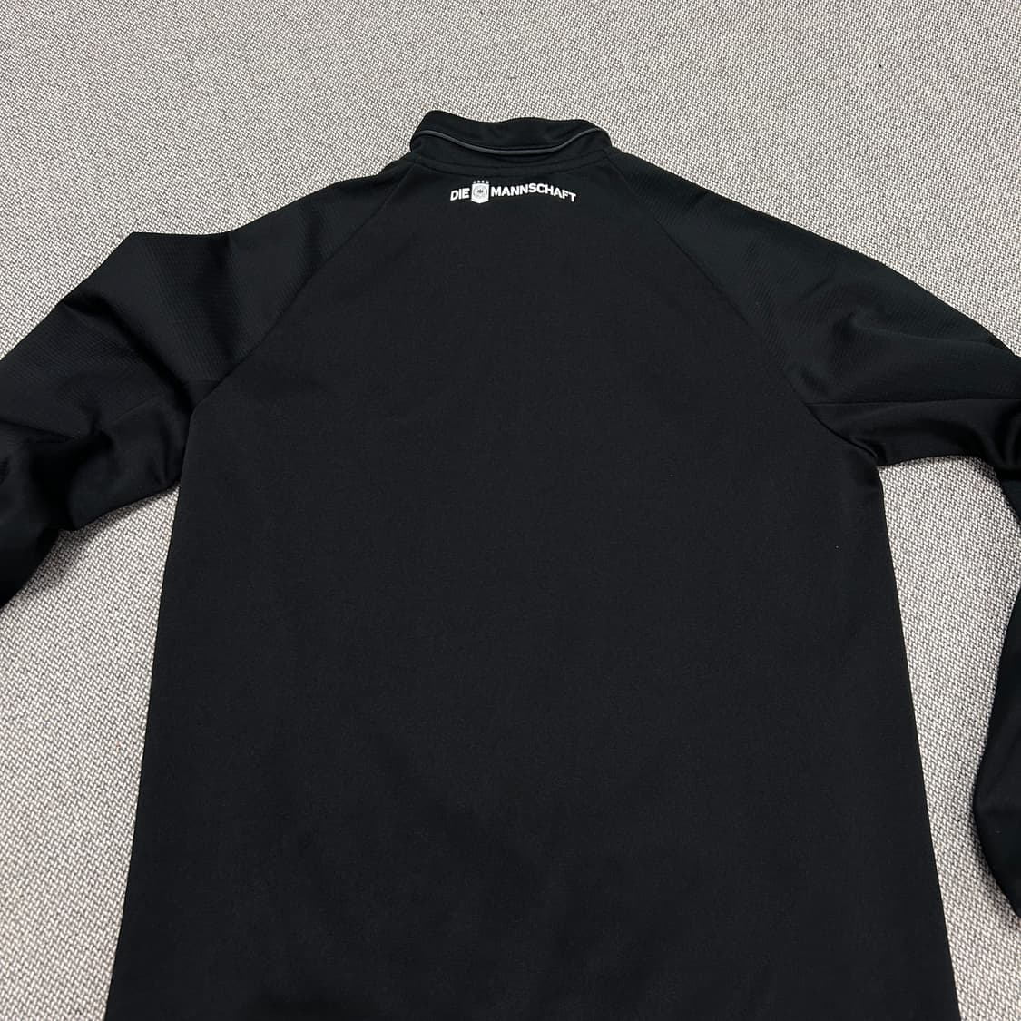 아디다스 독일 국대 올블랙 트랙탑(실측S) 상품이미지5