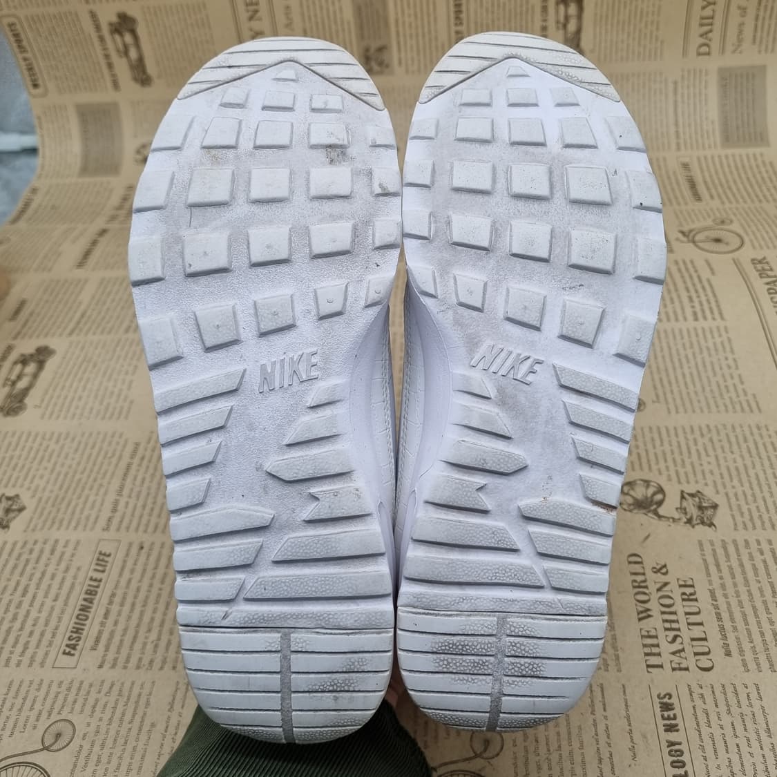 나이키 에어맥스 테아 여성운동화235 상품이미지3