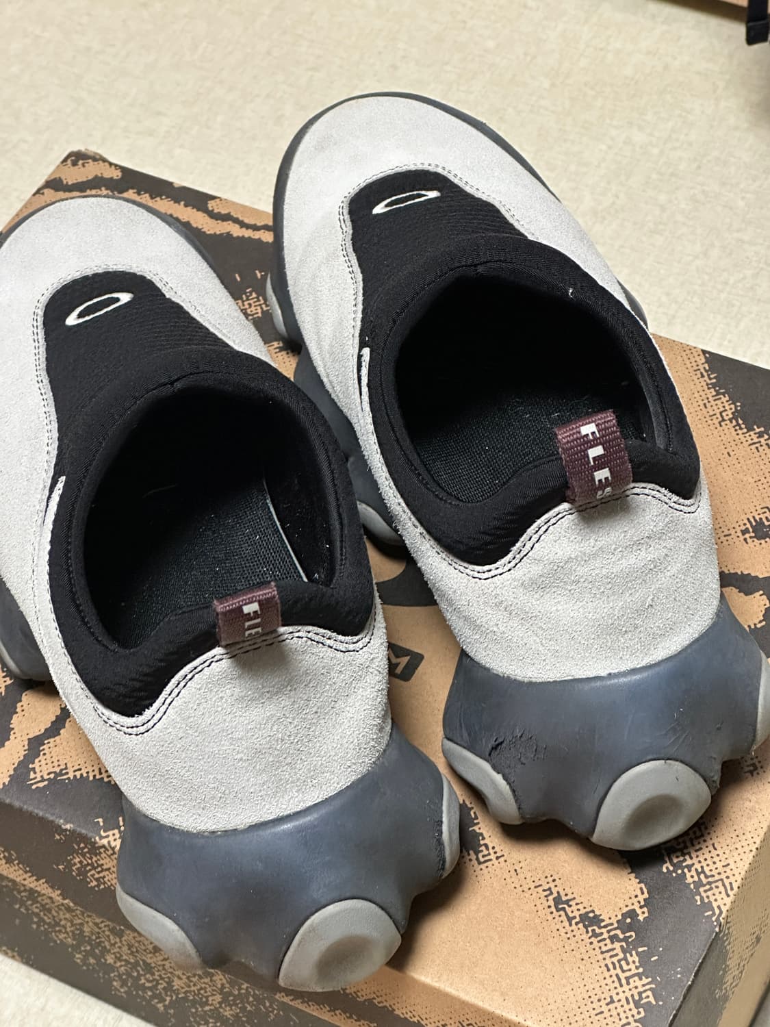 오클리 팩토리 팀 x 브레인 데드 플래시 275 상품이미지3