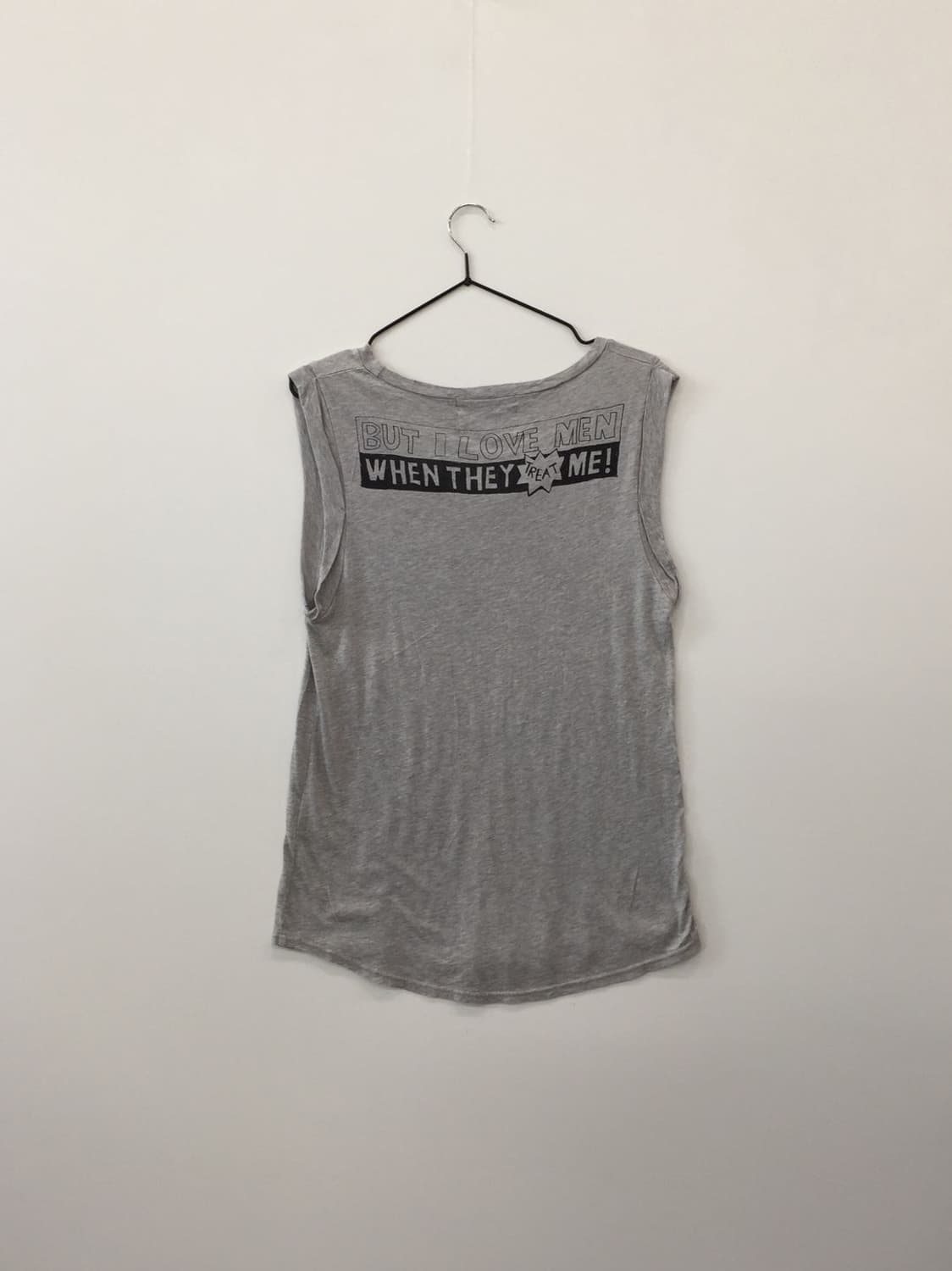 ‘SLY’ Gray Graphic Sleeveless Top 상품이미지5